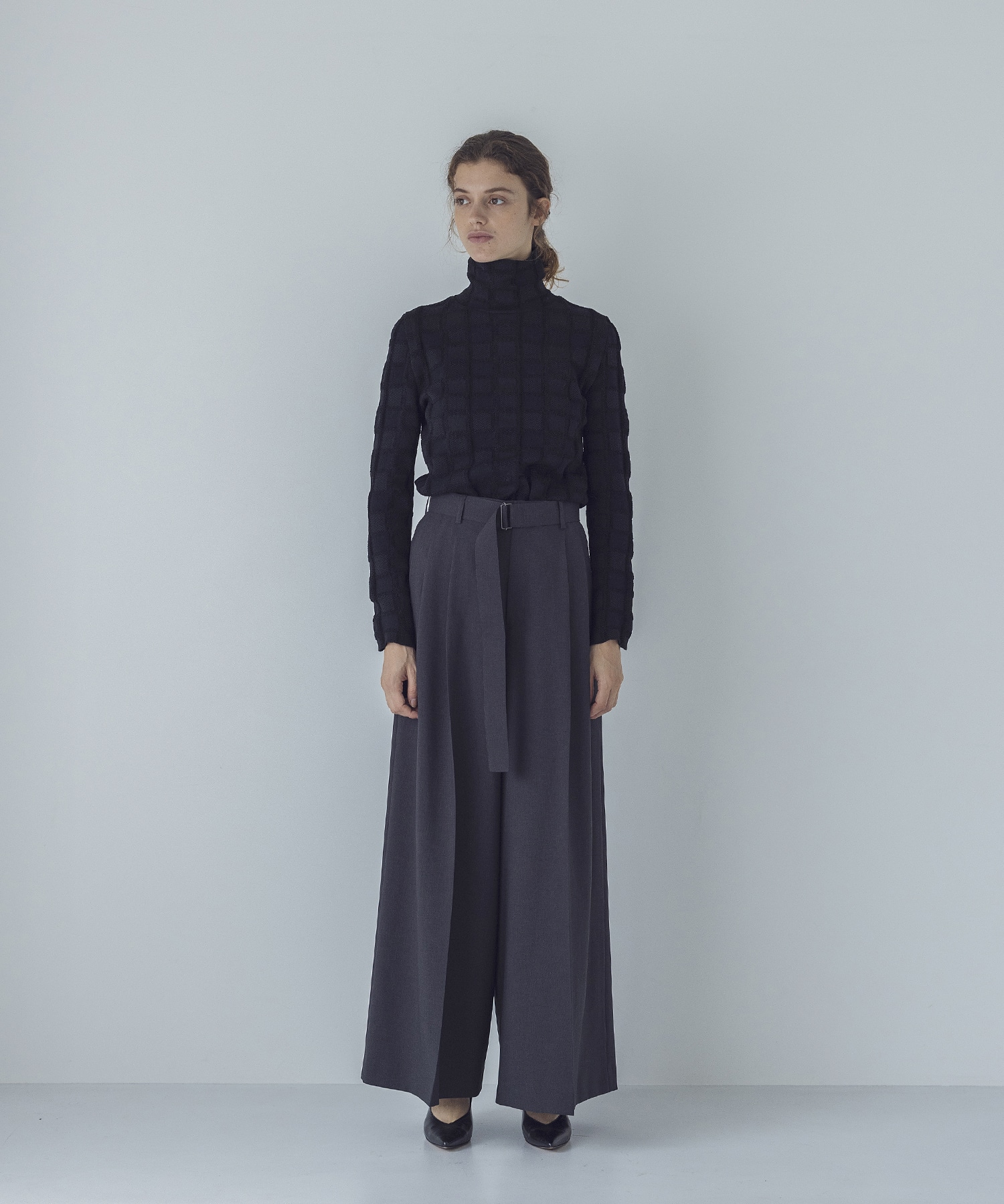 SARADORA two tuck buggy pants