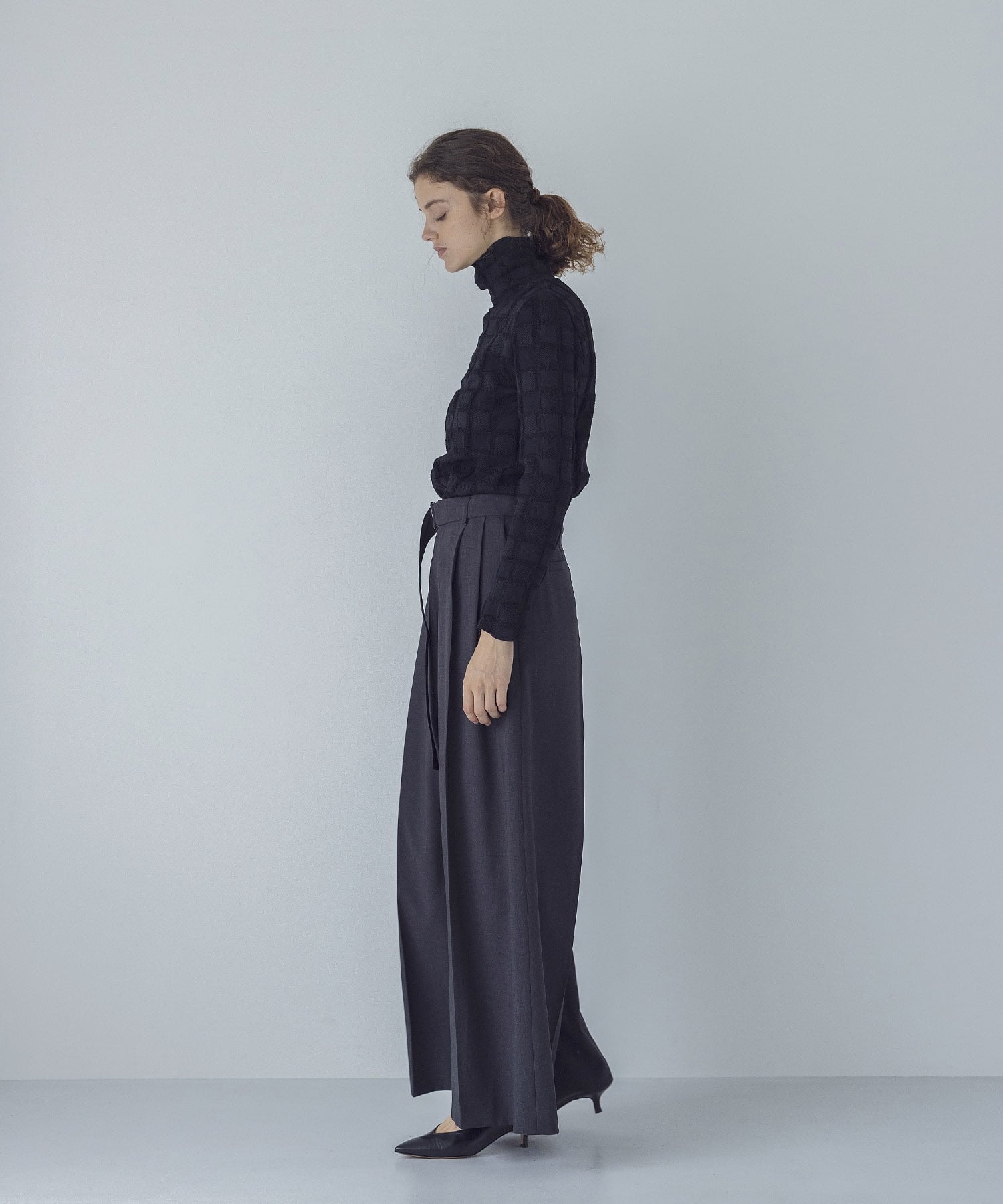 SARADORA two tuck buggy pants