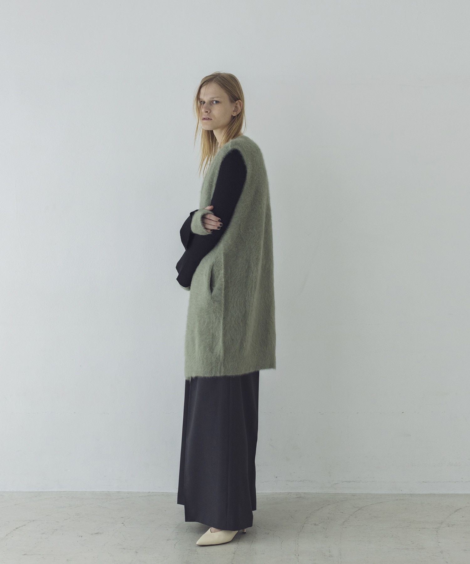 SARADORA two tuck buggy pants