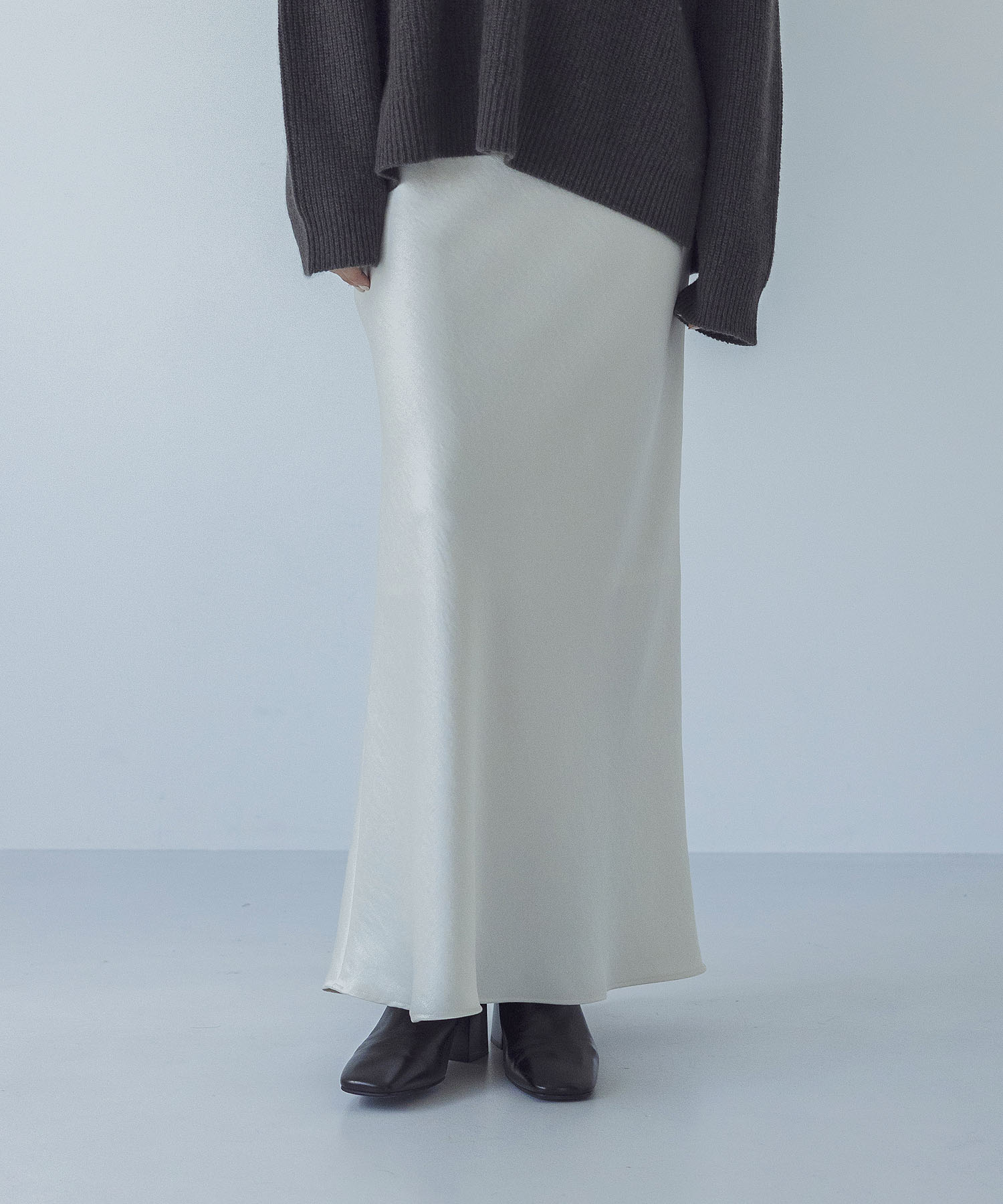 vintage like satin flare skirt | AND ON JIONE STORE（アンドオン ...