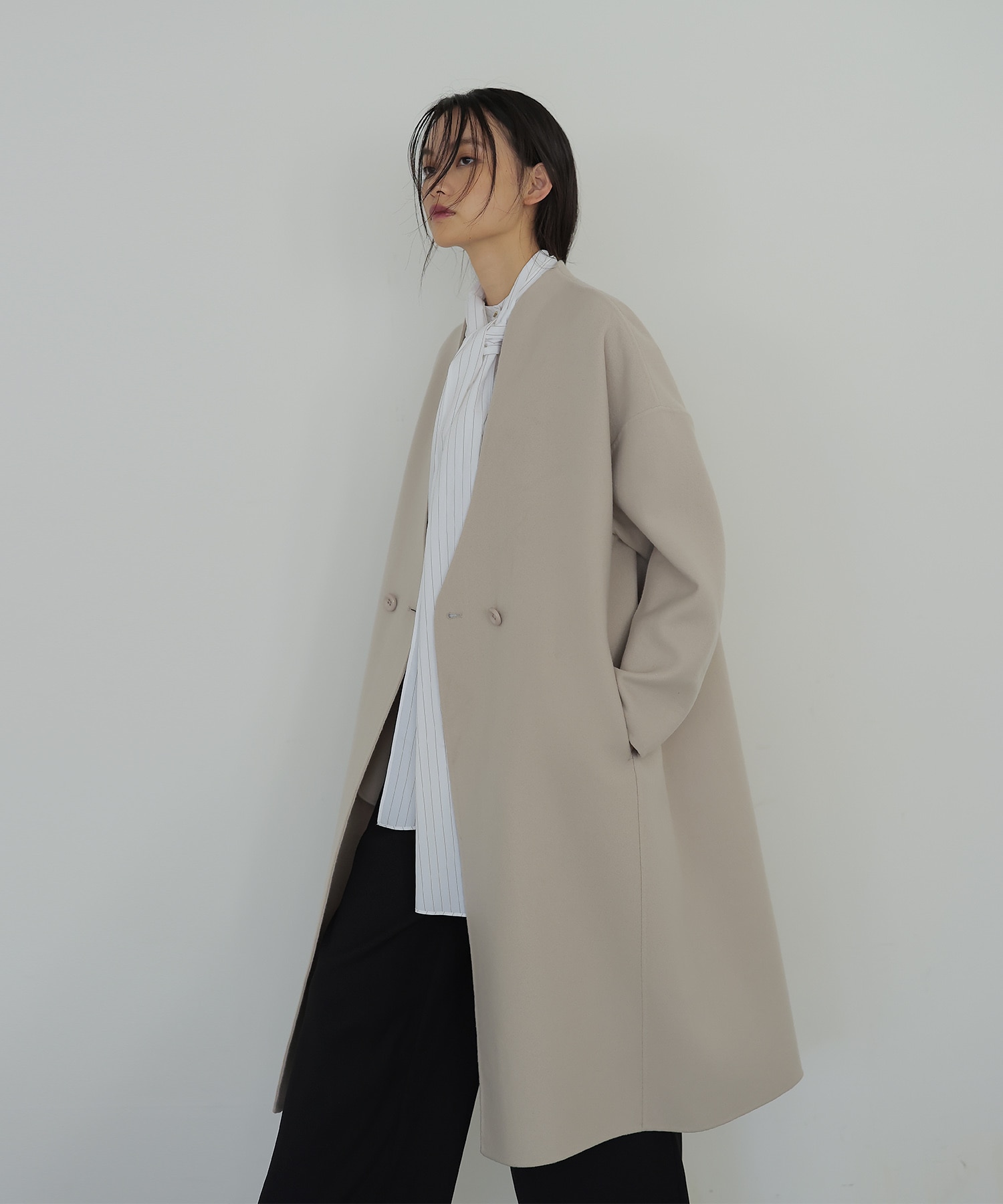 rever melton swan collar long coat | AND ON JIONE STORE