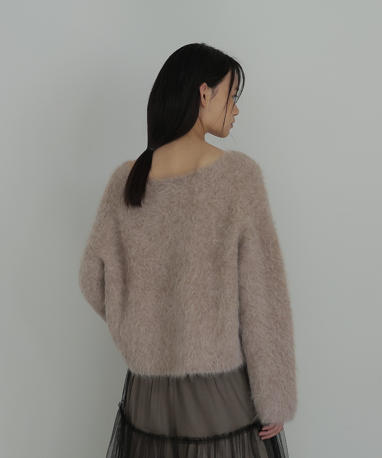 alpaca shaggy v neck pull