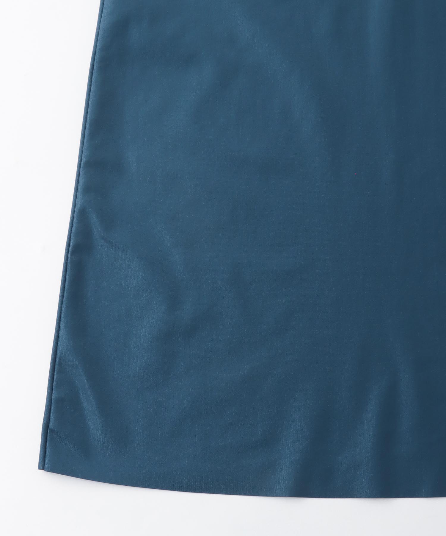 higt collar gathered skirt dress