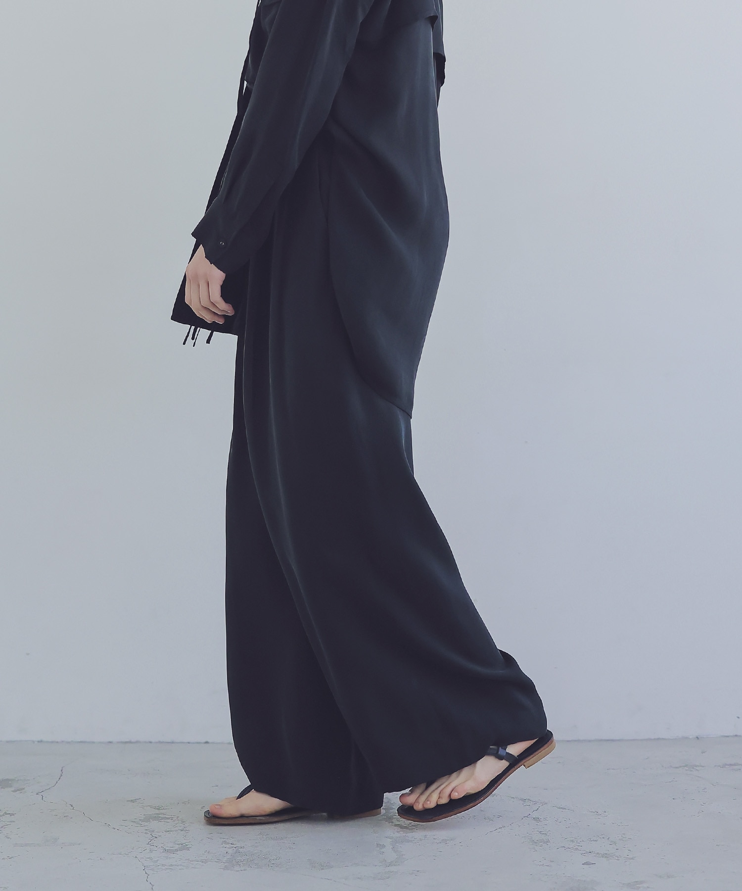 fiible twill gathering wide pants