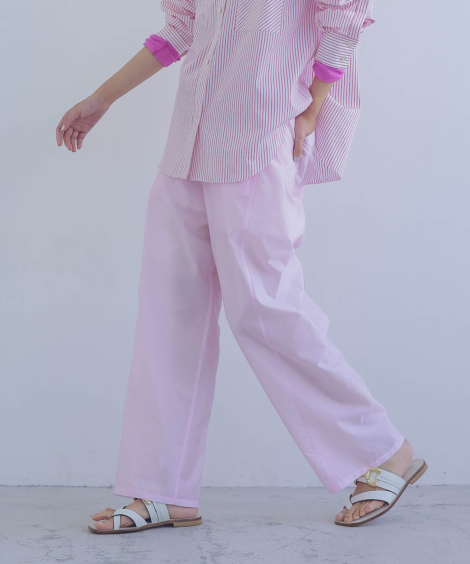 air taffeta relax curved line pants