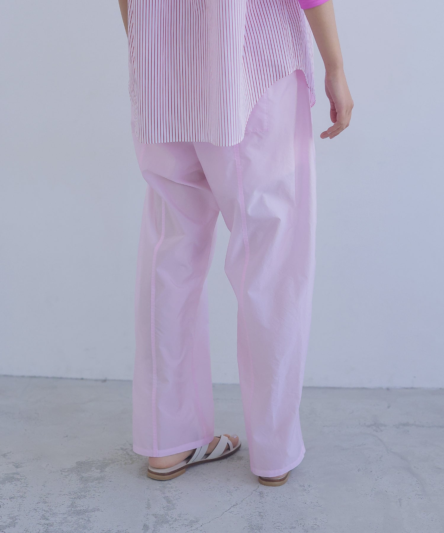 air taffeta relax curved line pants