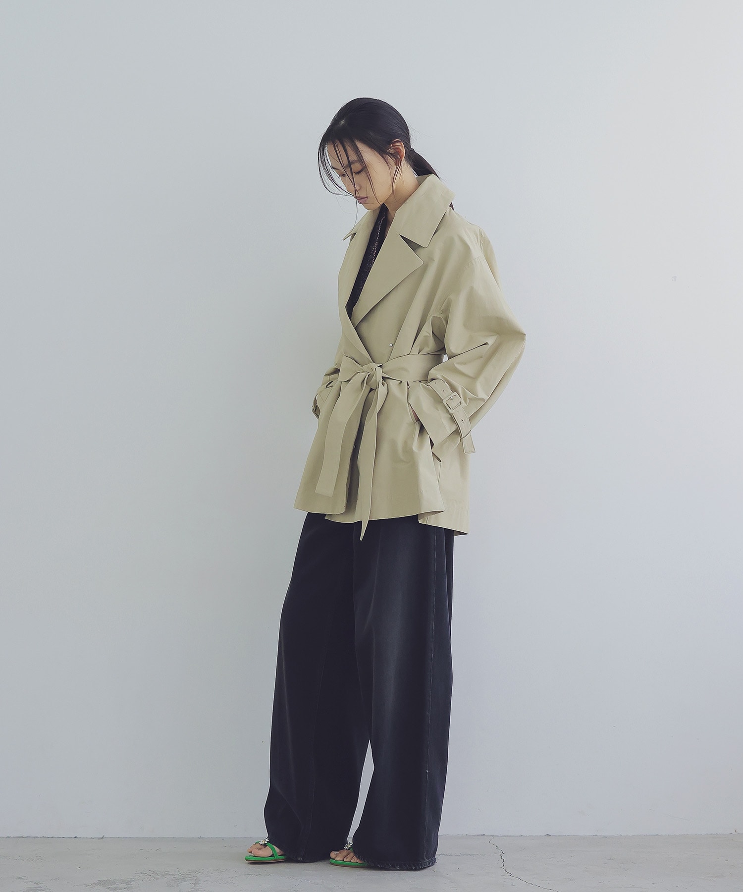 compact taffeta short trench coat