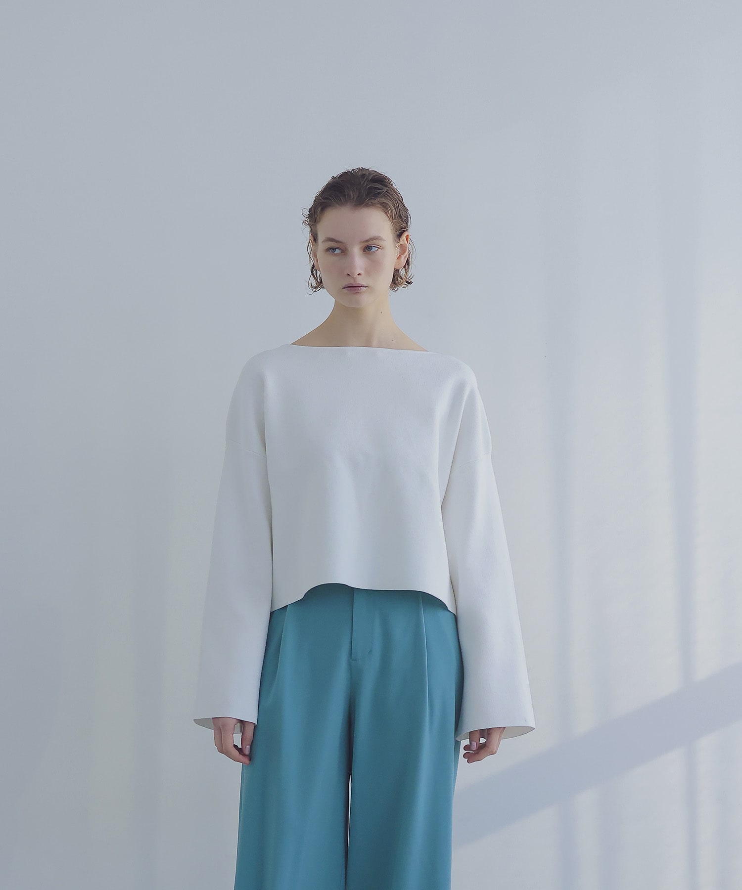 high twist boat neck pull