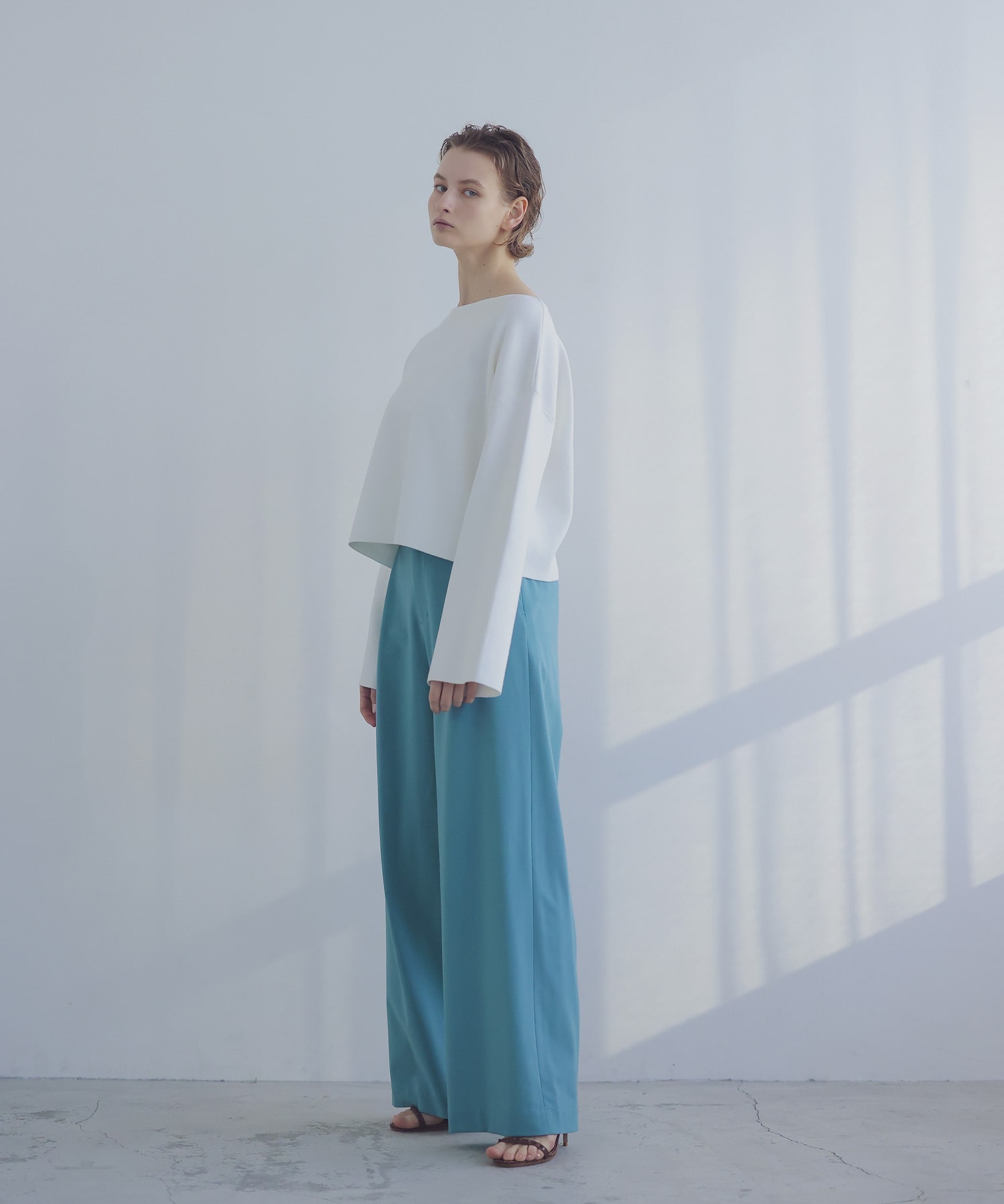 high twist boat neck pull