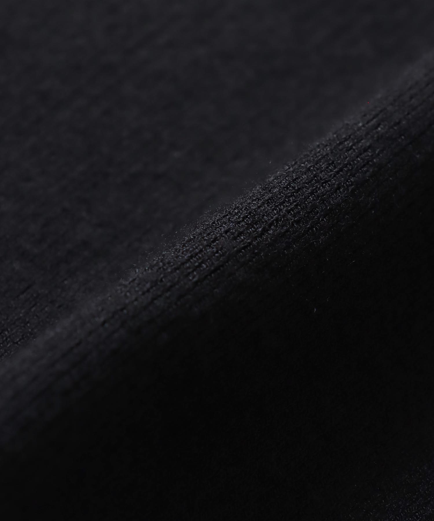 high twist boat neck pull