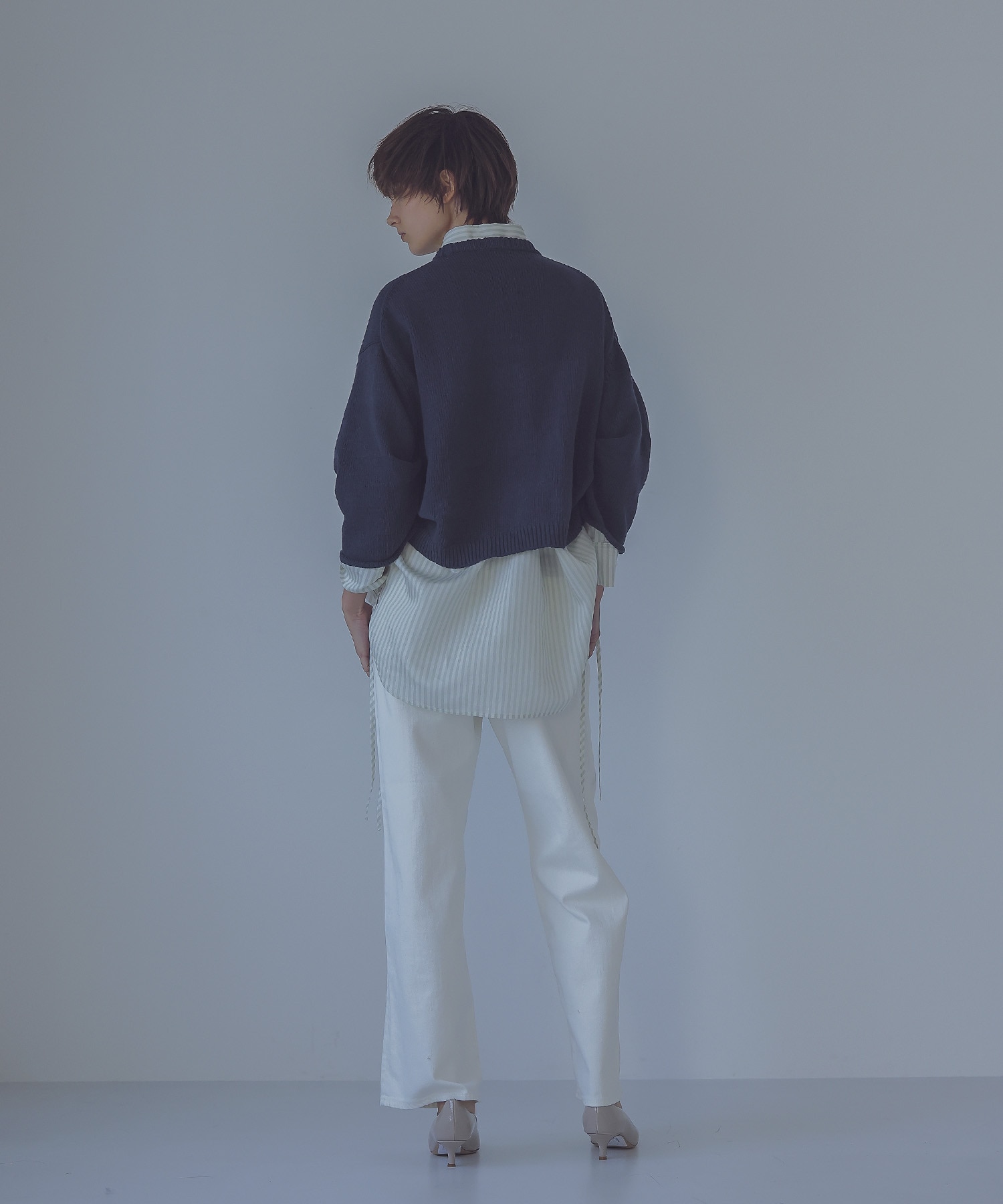 KAPOK cropped hem tuck sleeve pull