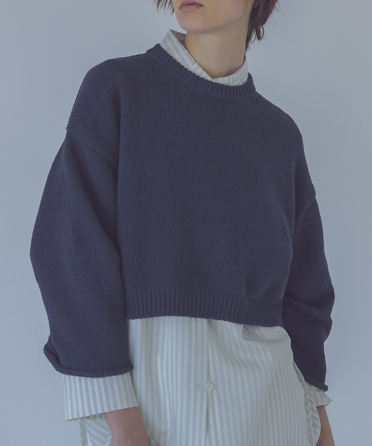 KAPOK cropped hem tuck sleeve pull