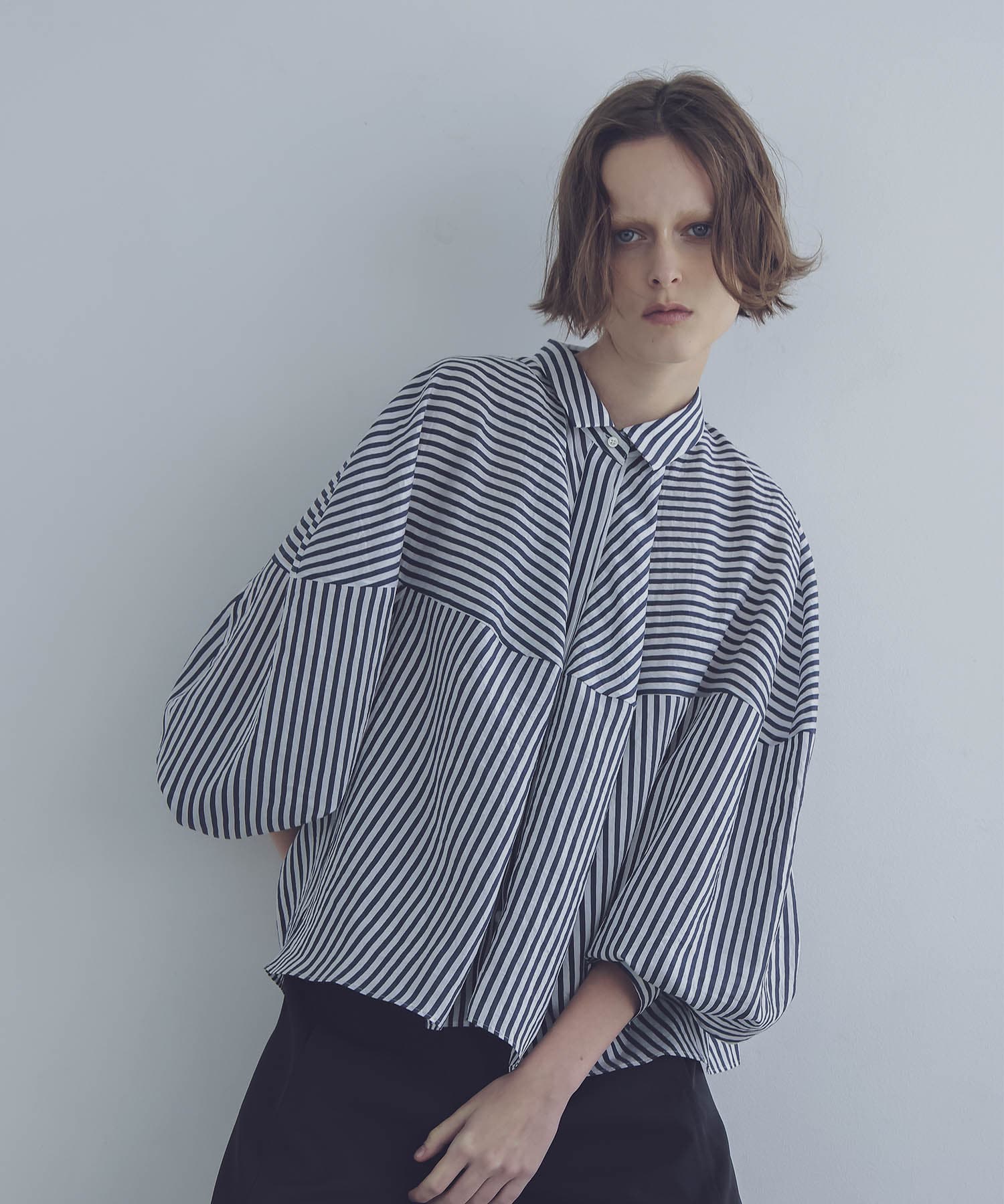 balloon form stripe shirt | AND ON JIONE STORE（アンドオン）ジオン 