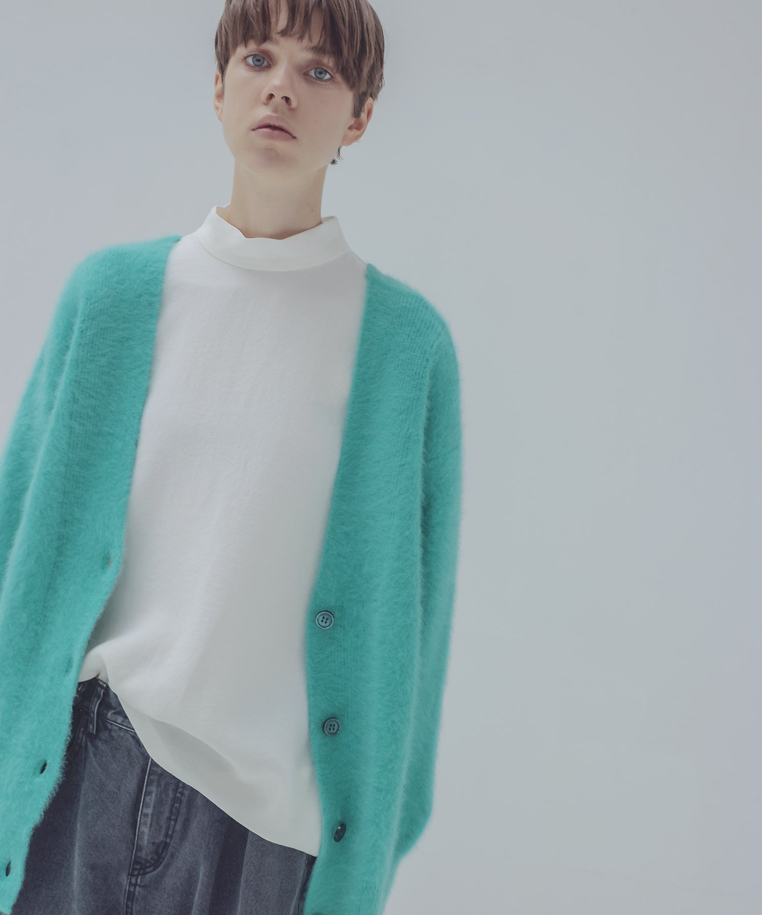 back deep Vneck pullover