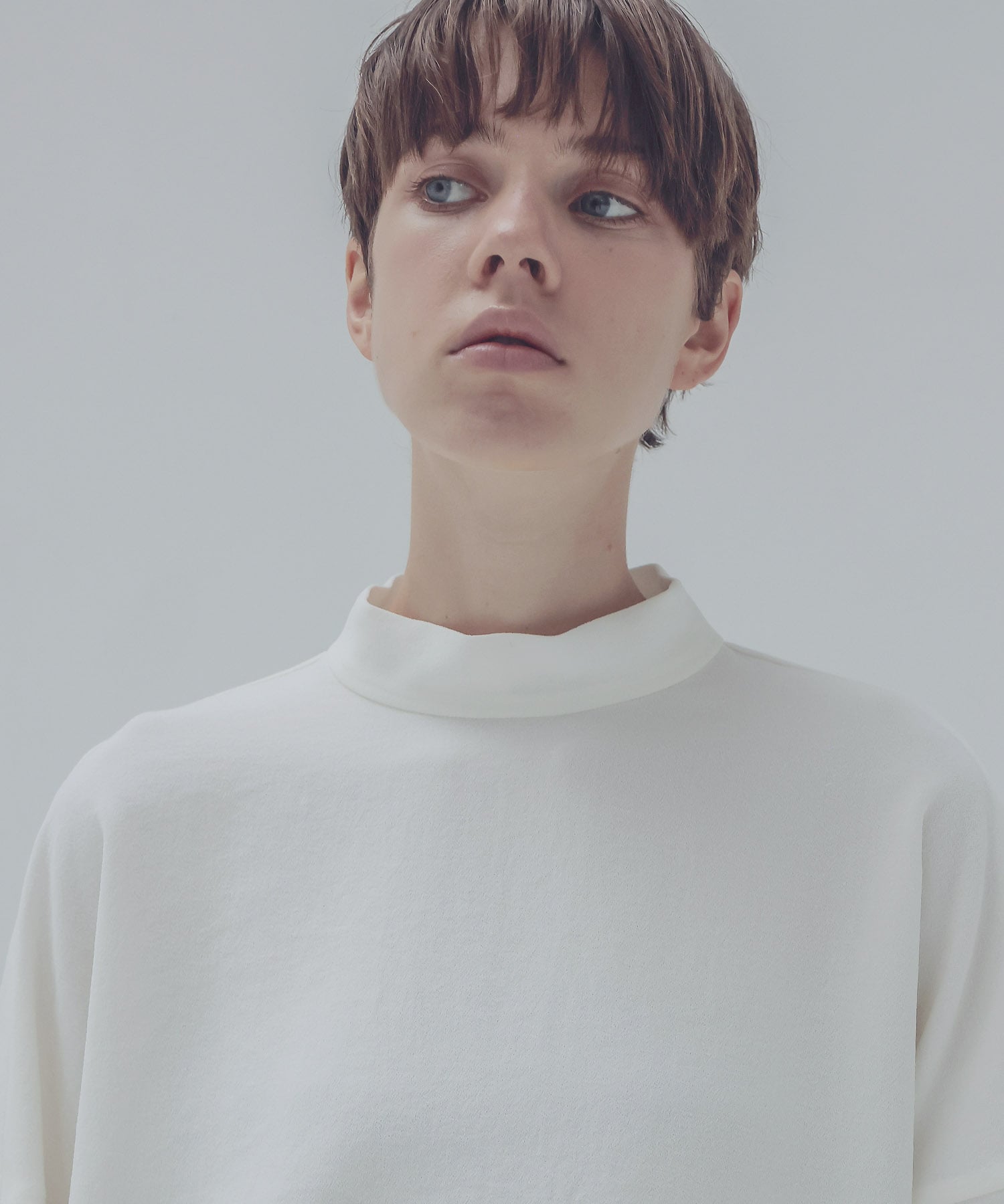 back deep Vneck pullover