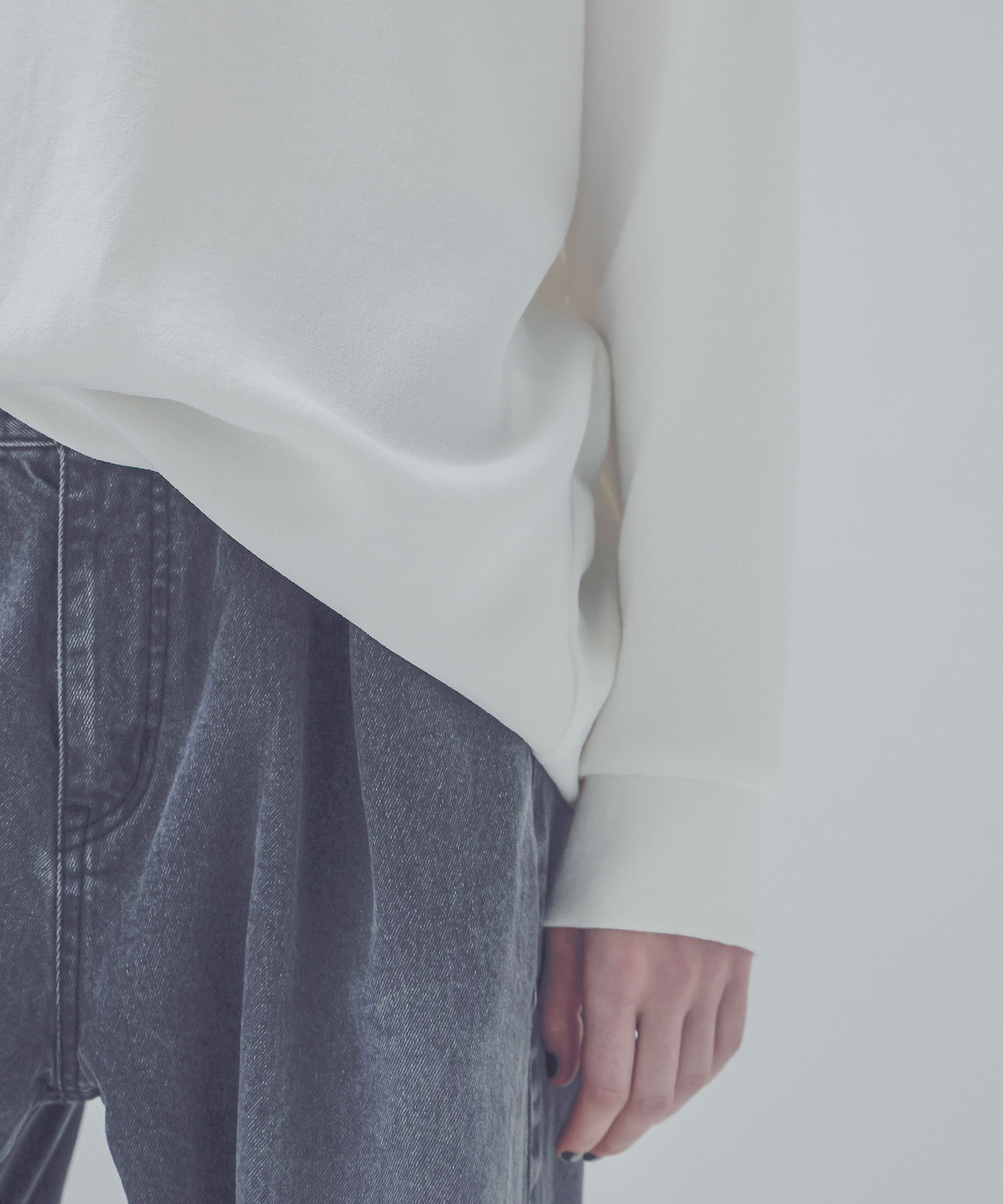 back deep Vneck pullover