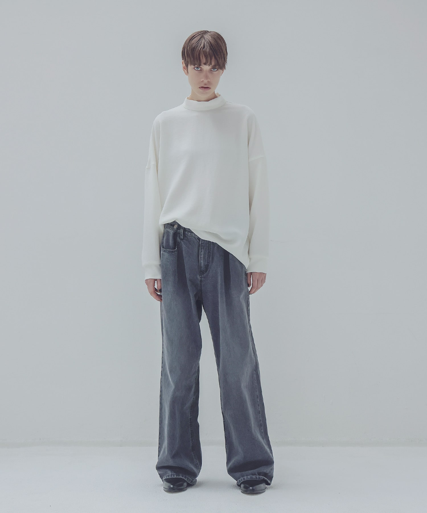 back deep Vneck pullover