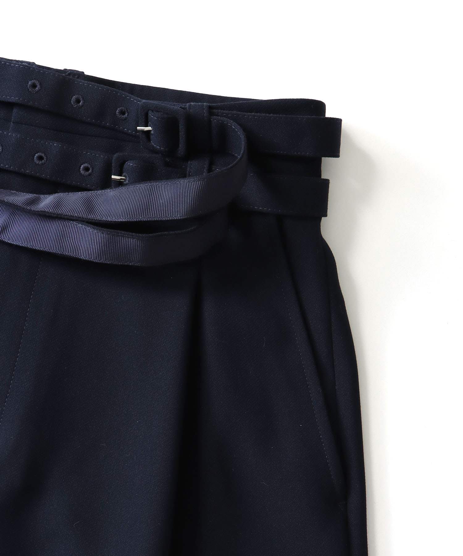 W loop one tuck wide pants