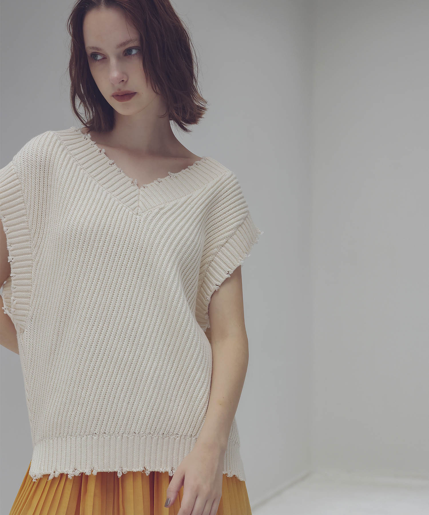 C/W diagonal damage vest