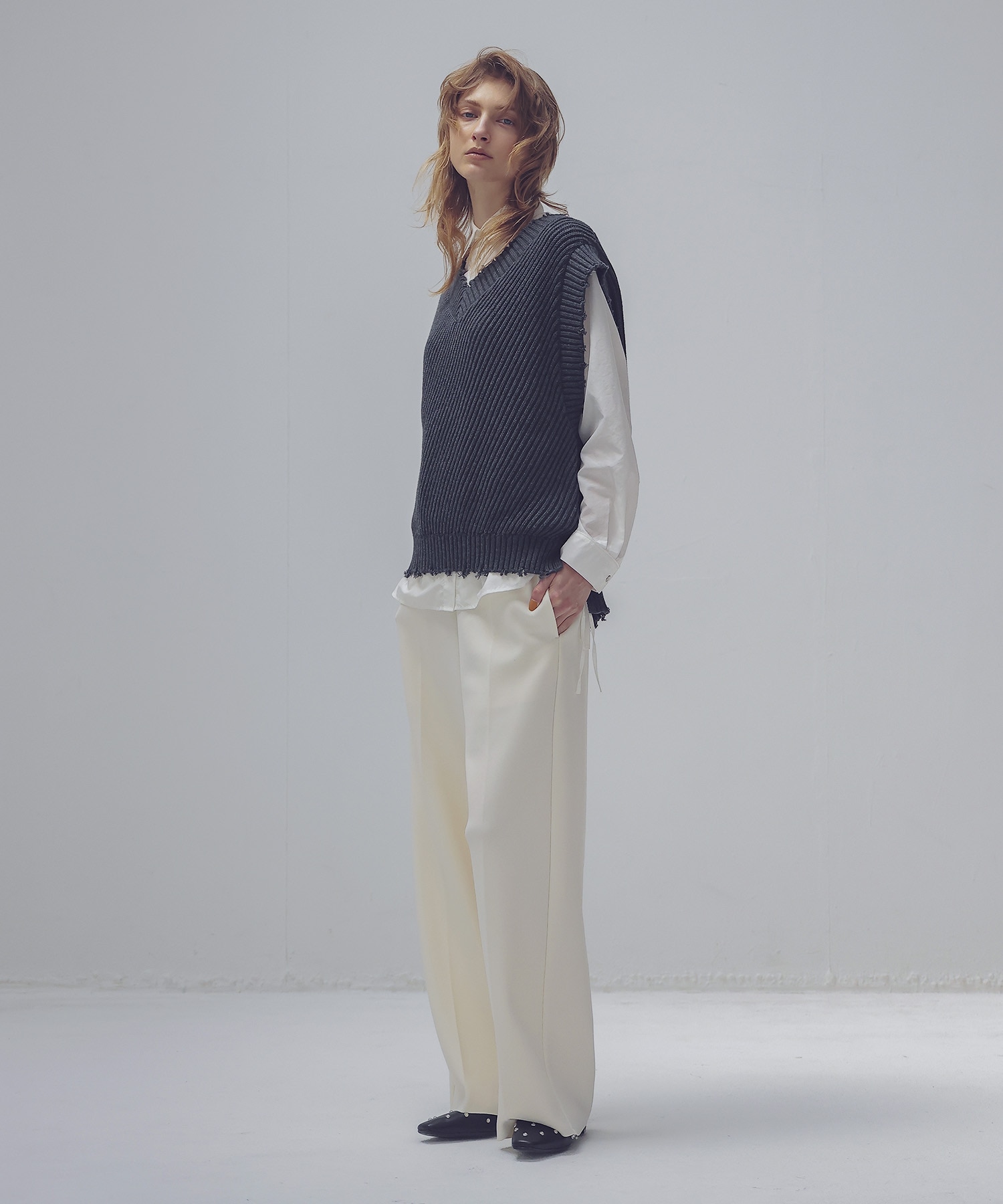 C/W diagonal damage vest