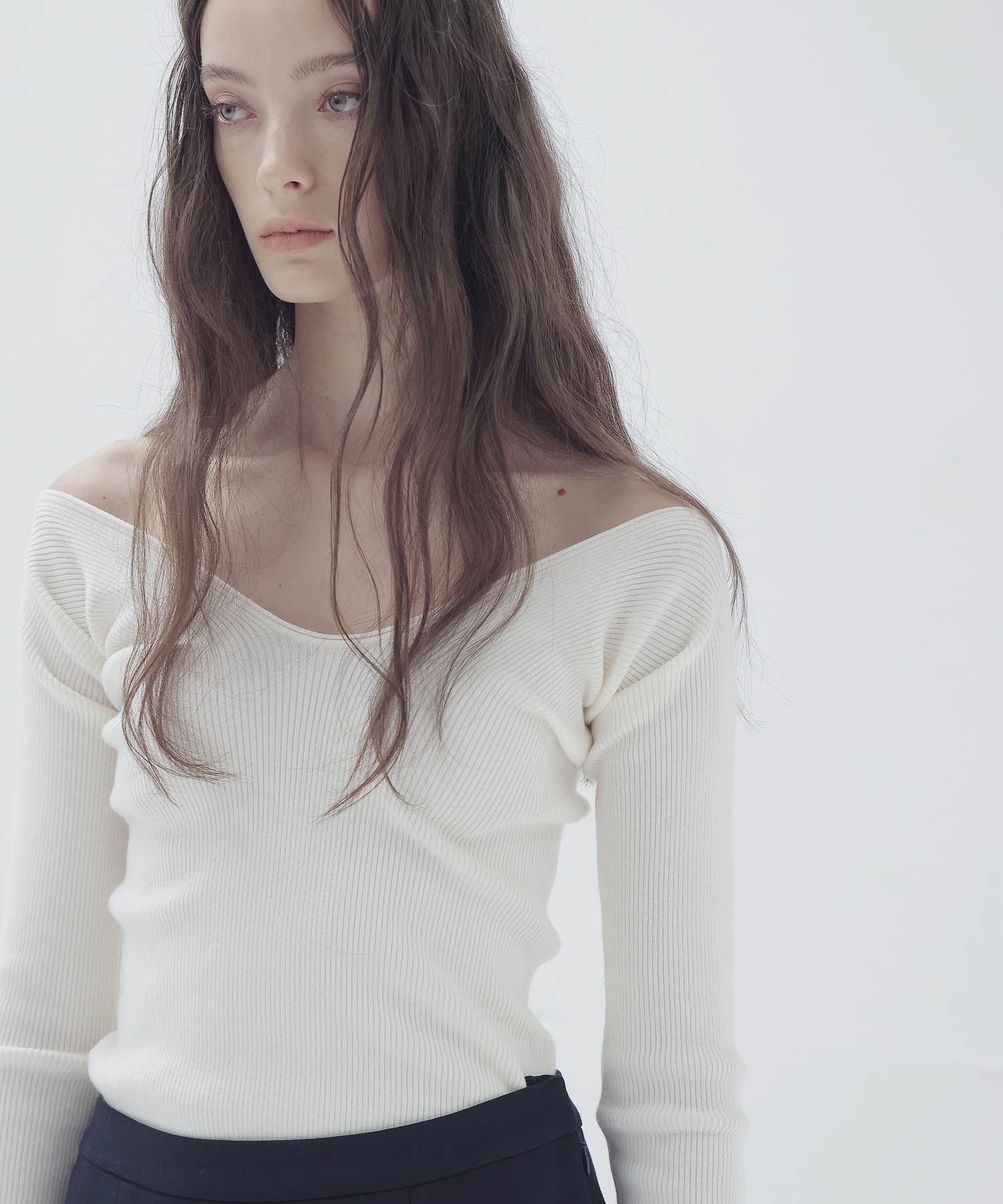 drop sholder Vneck pullover