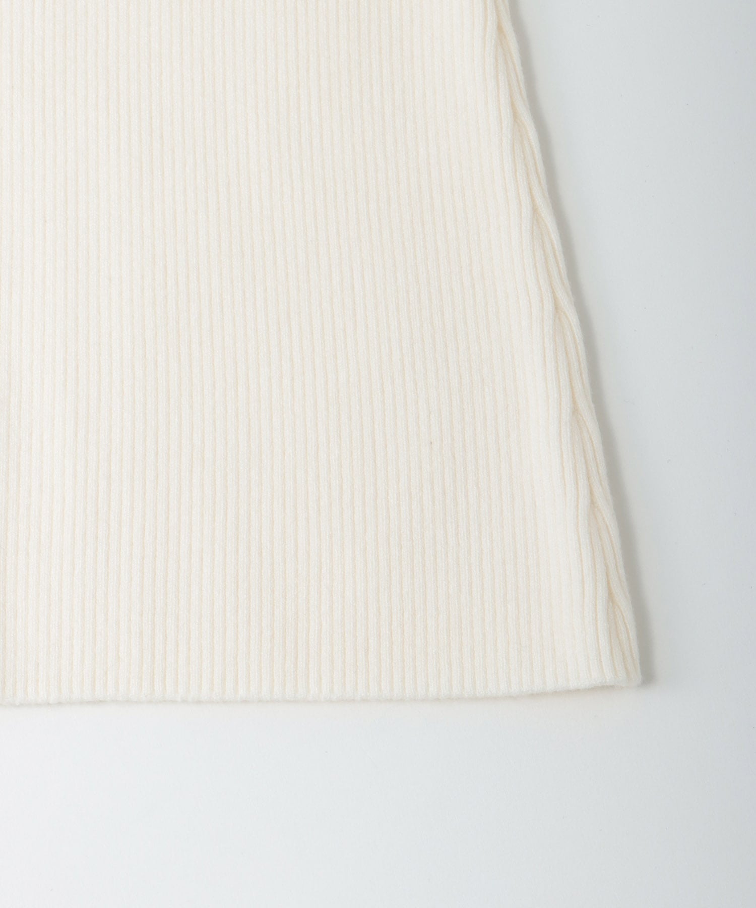 drop sholder Vneck pullover