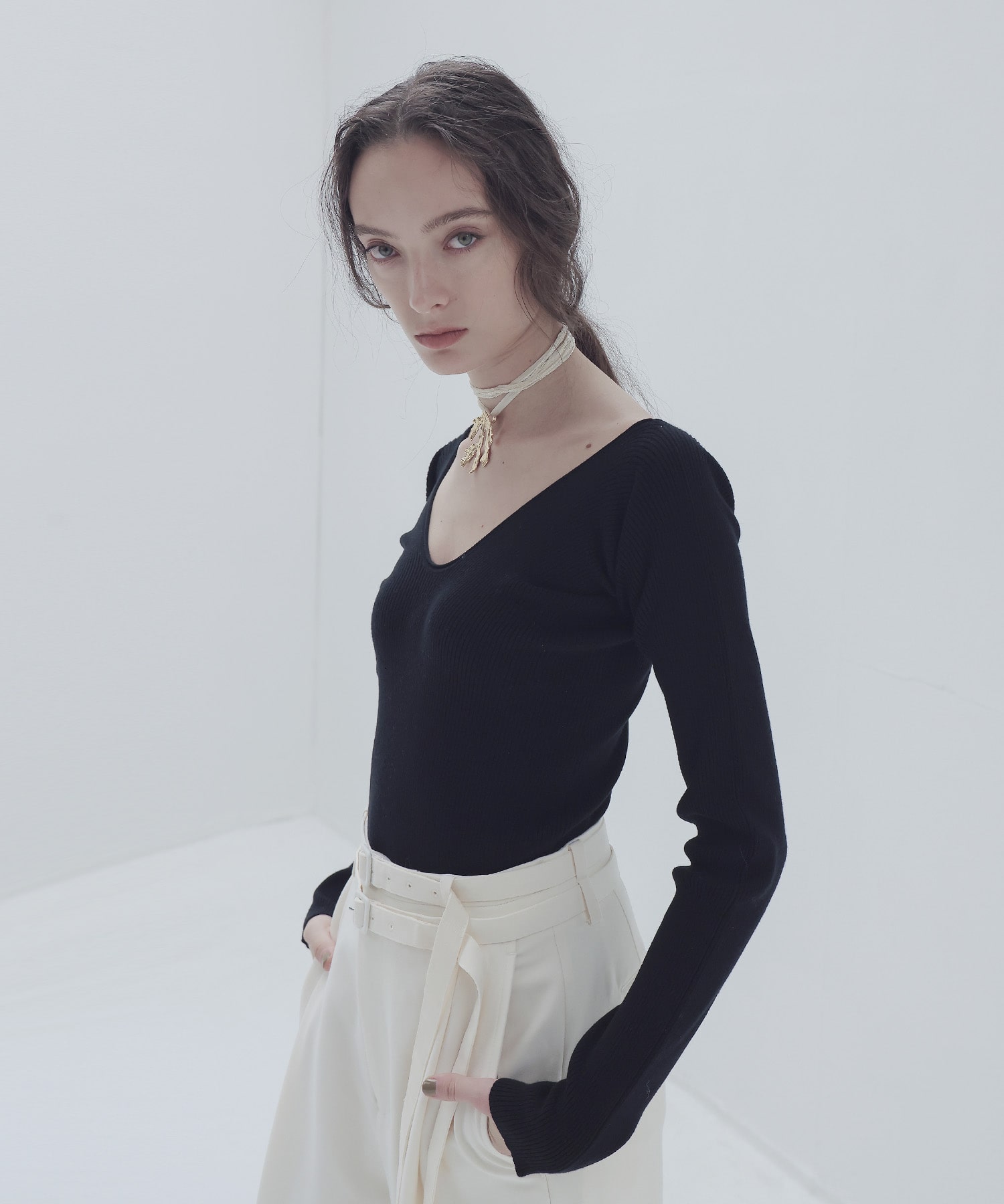 drop sholder Vneck pullover