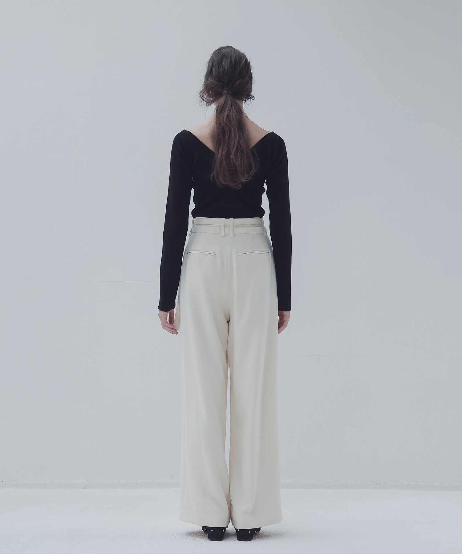 drop sholder Vneck pullover