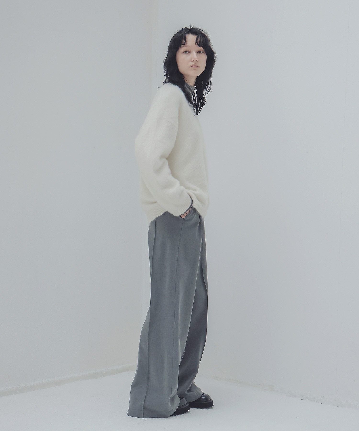 back brush 2tuck trousers