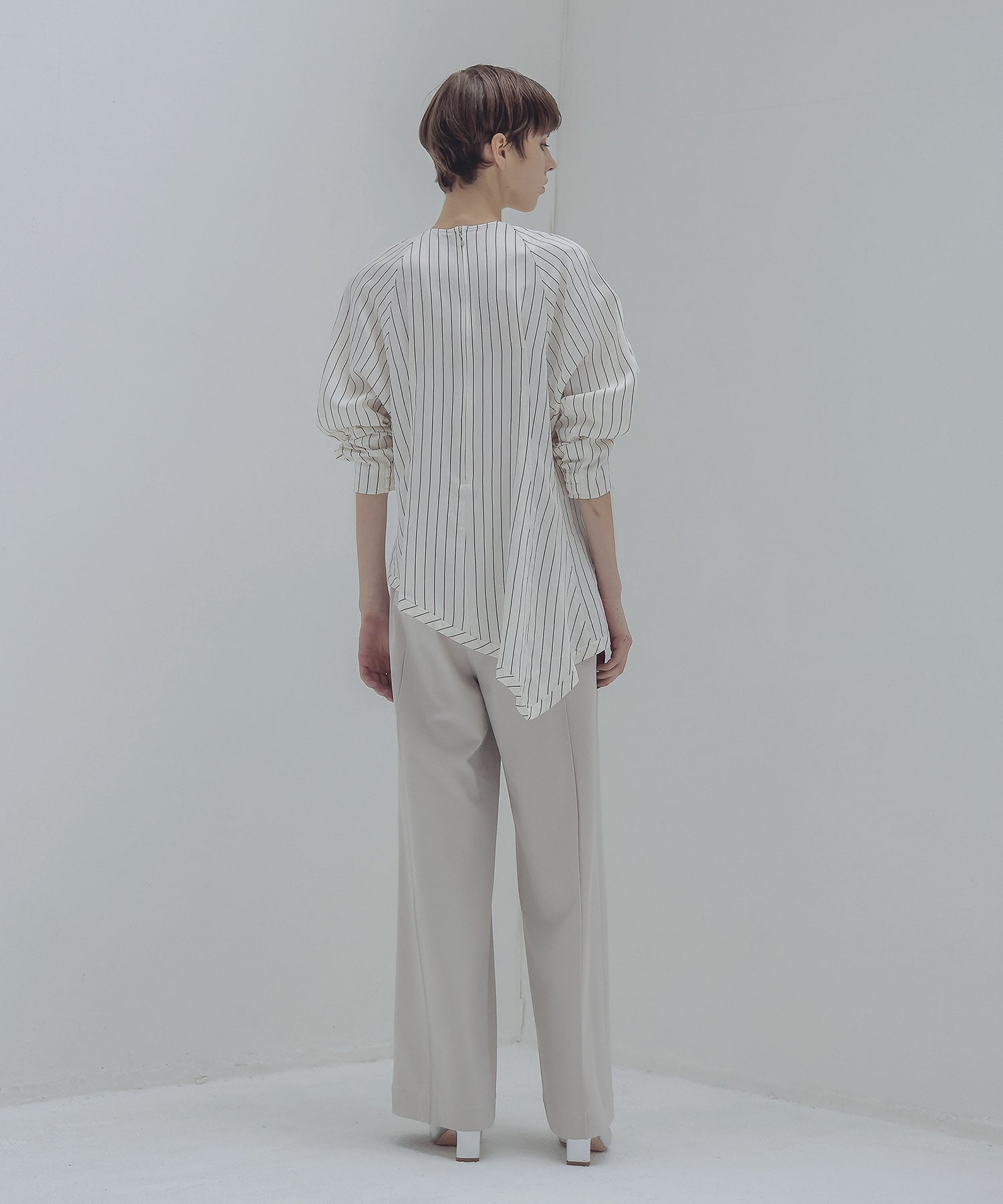 back brush 2tuck trousers