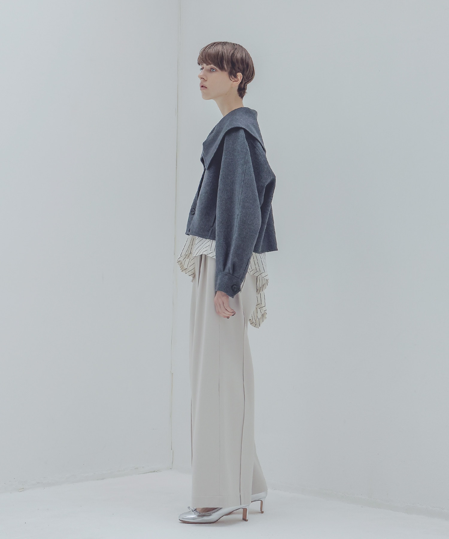 big collar rever short coat