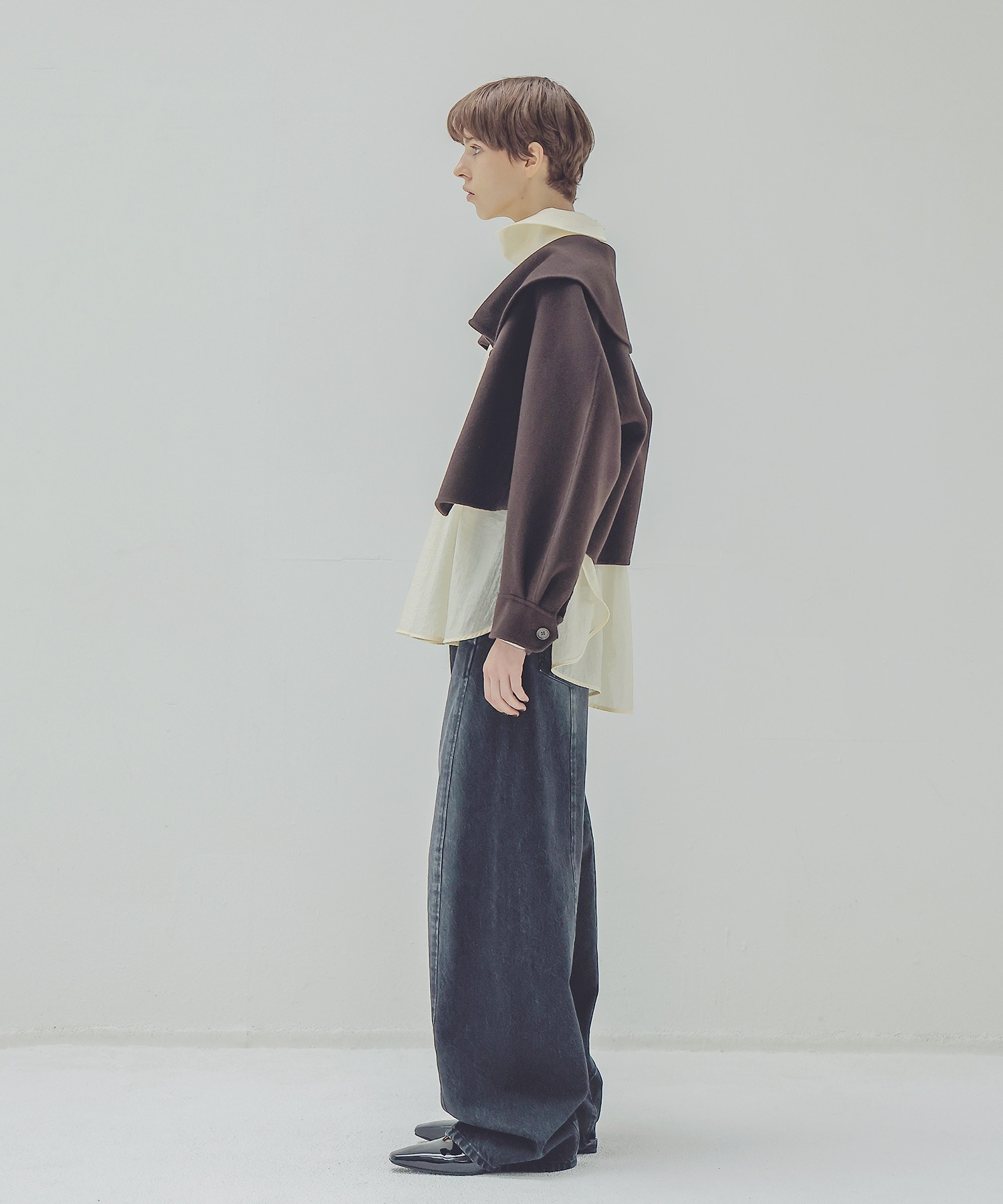 big collar rever short coat