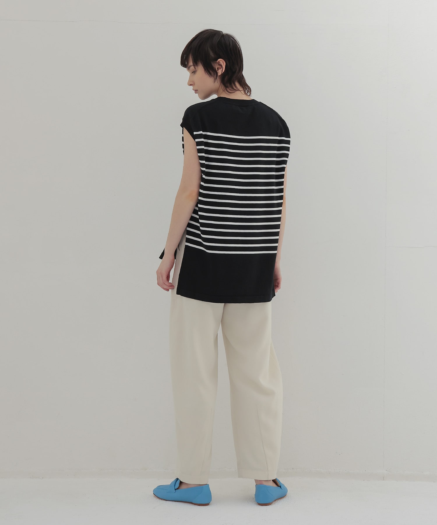 big tuck curve pants