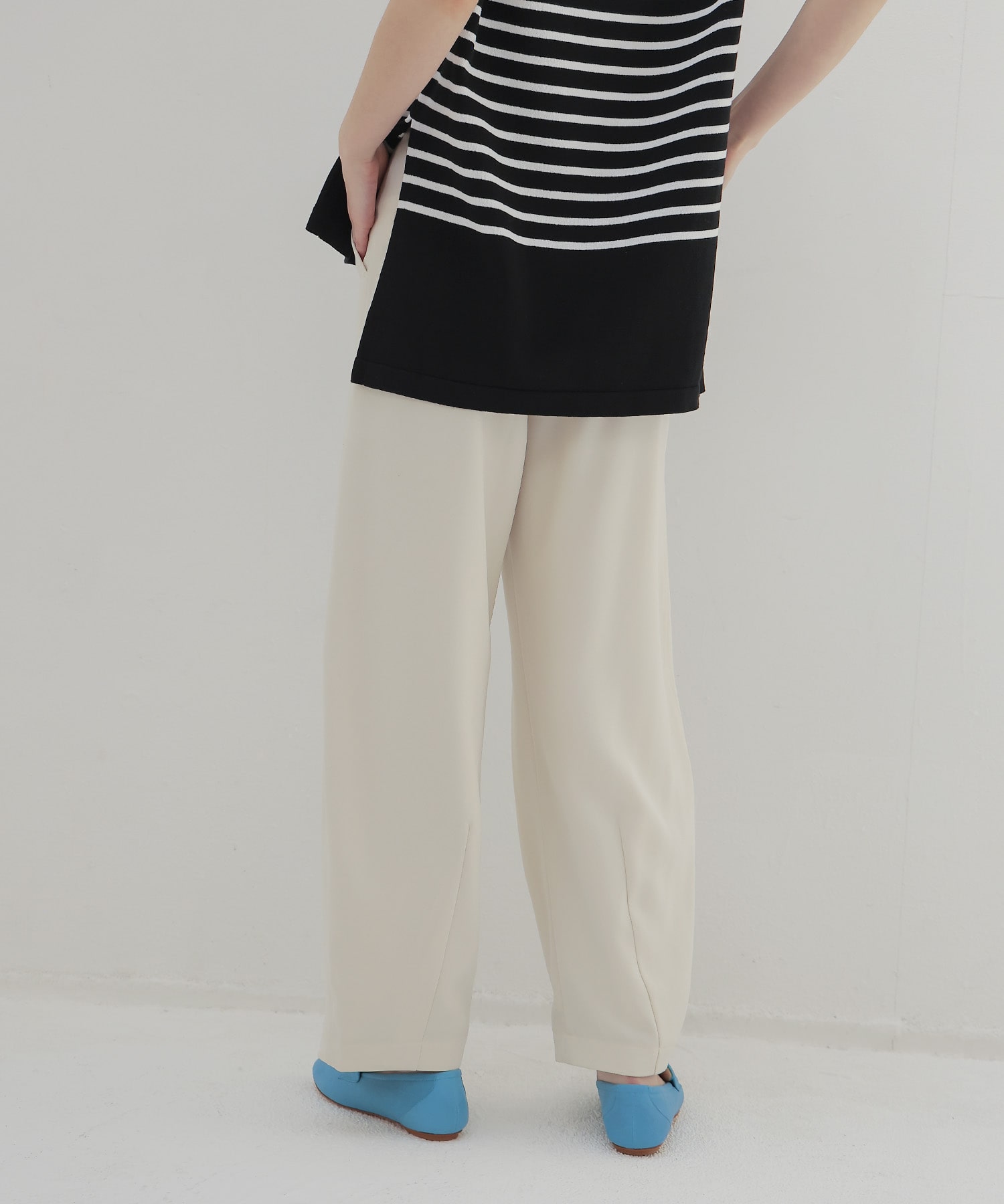 big tuck curve pants