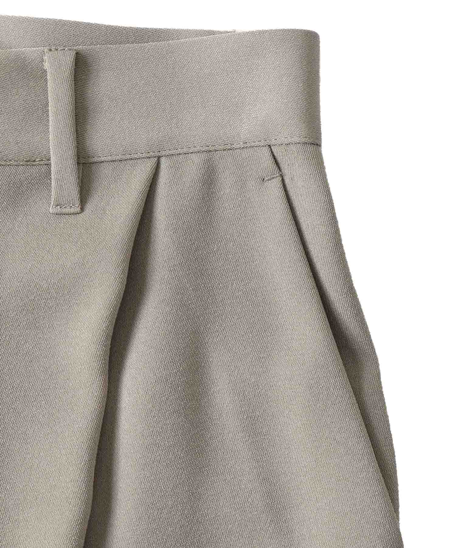 big tuck curve pants