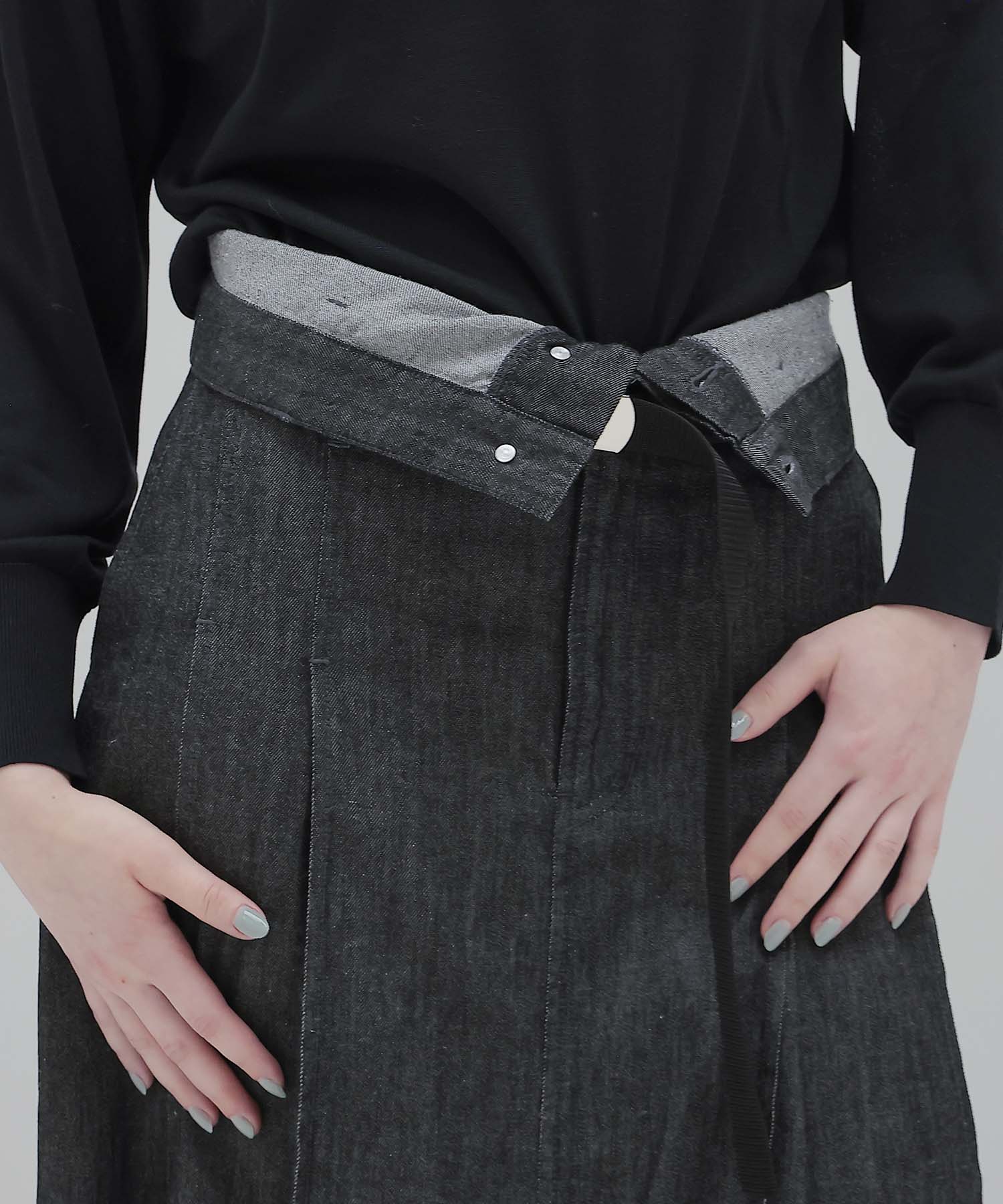 light weight denim tuck long skirt