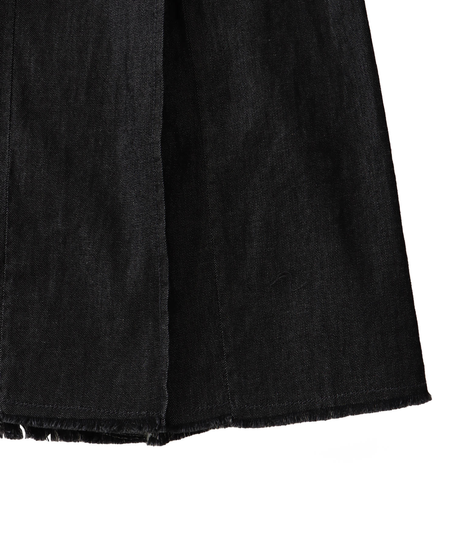 light weight denim tuck long skirt