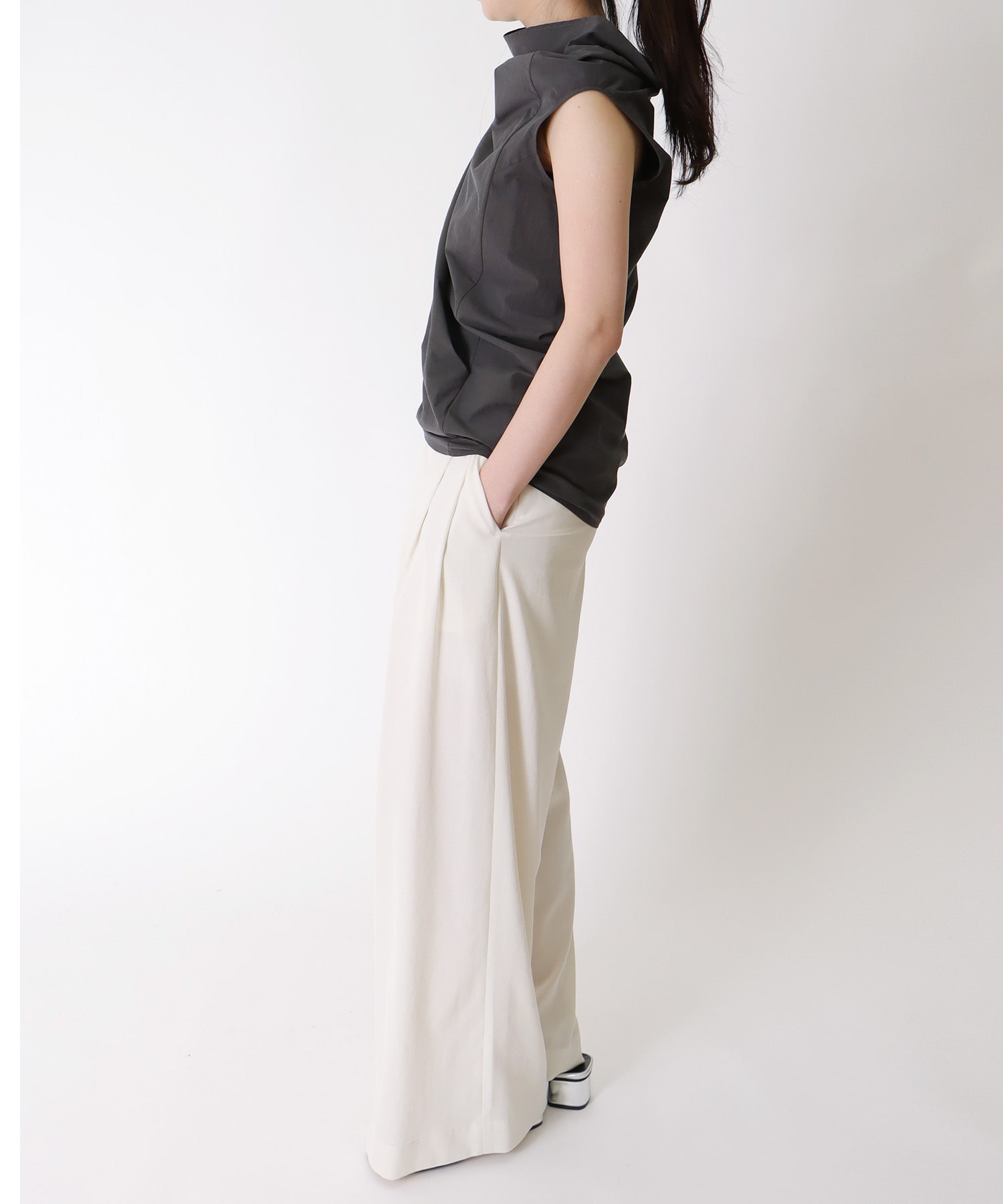 asymmetric big collar pullover