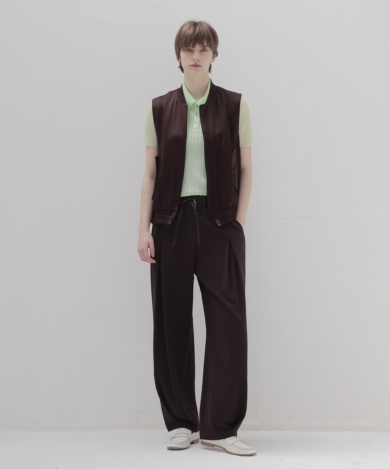 triacetate jersey carrot tuck pants