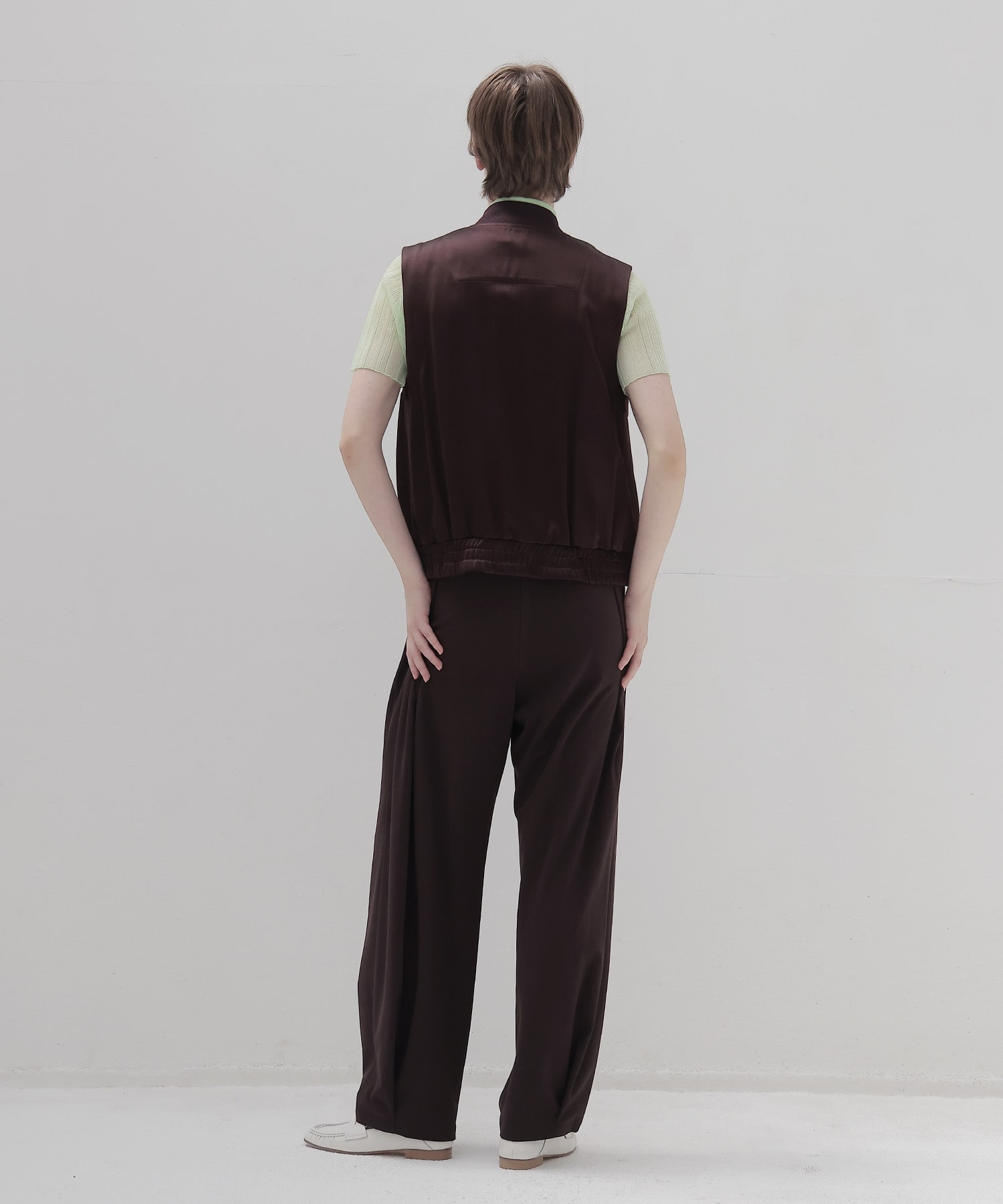 triacetate jersey carrot tuck pants