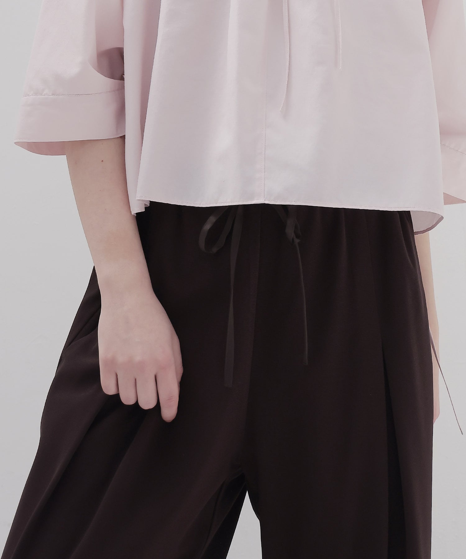 triacetate jersey carrot tuck pants