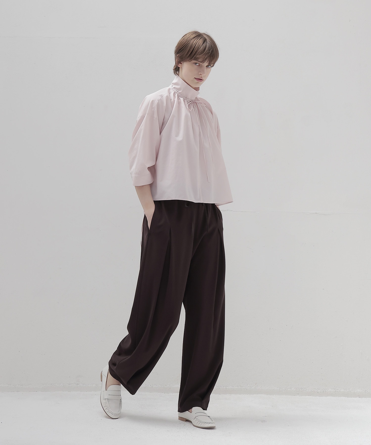 triacetate jersey carrot tuck pants