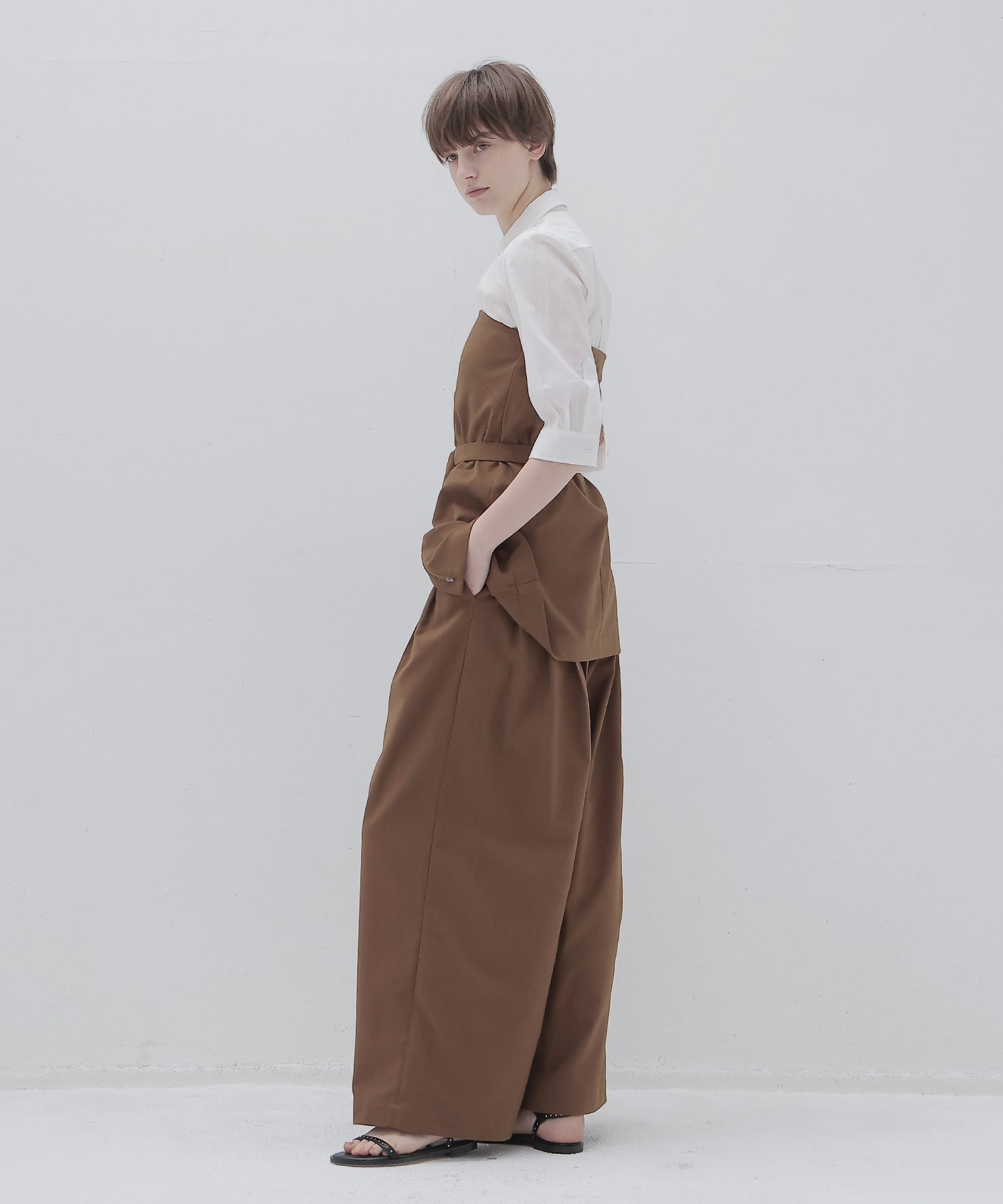 narrow belt tuck wide pants