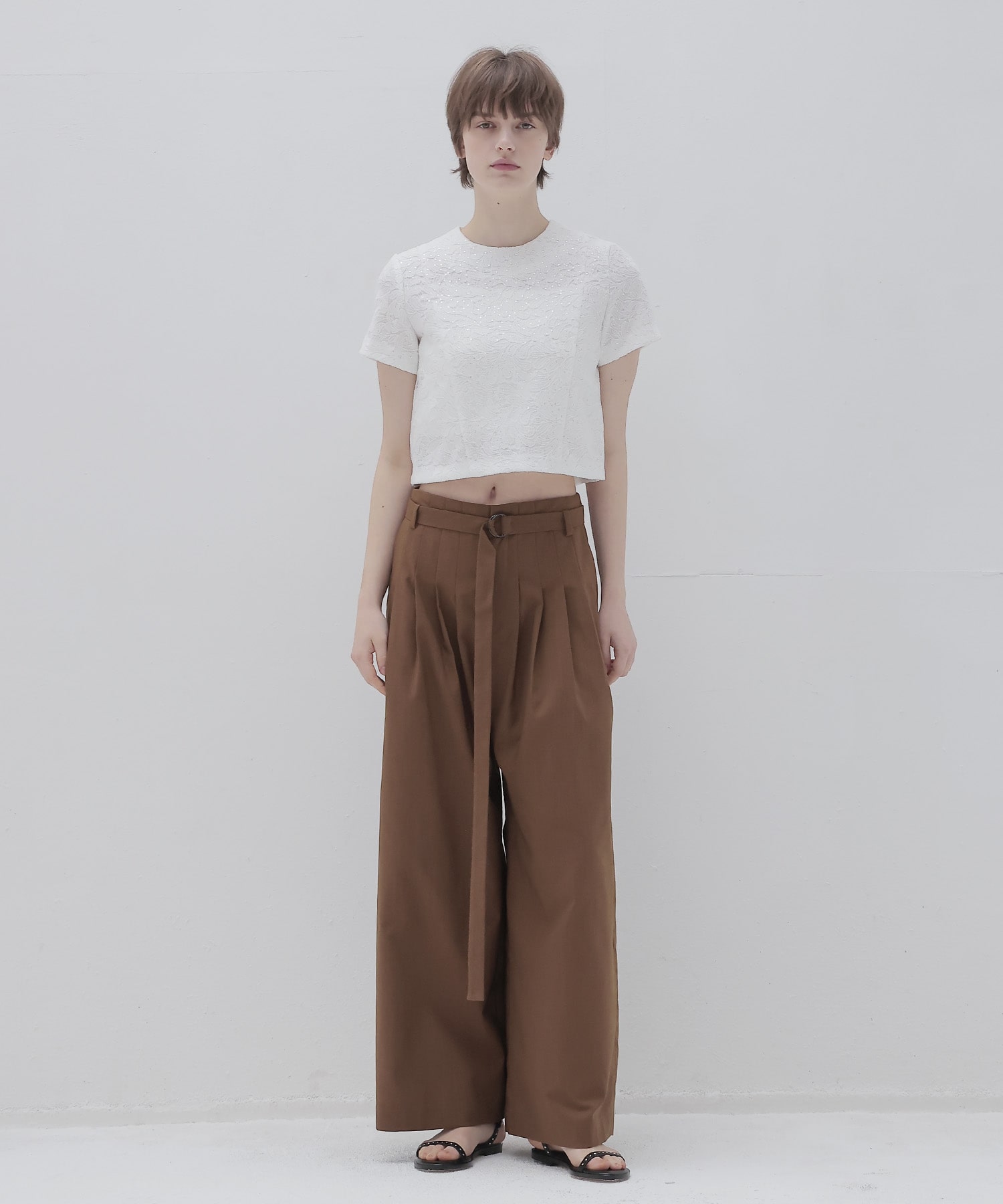 narrow belt tuck wide pants