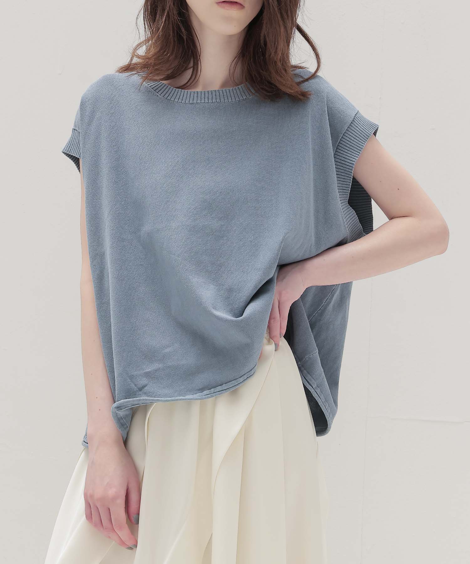 stone wash over sleeveless pull