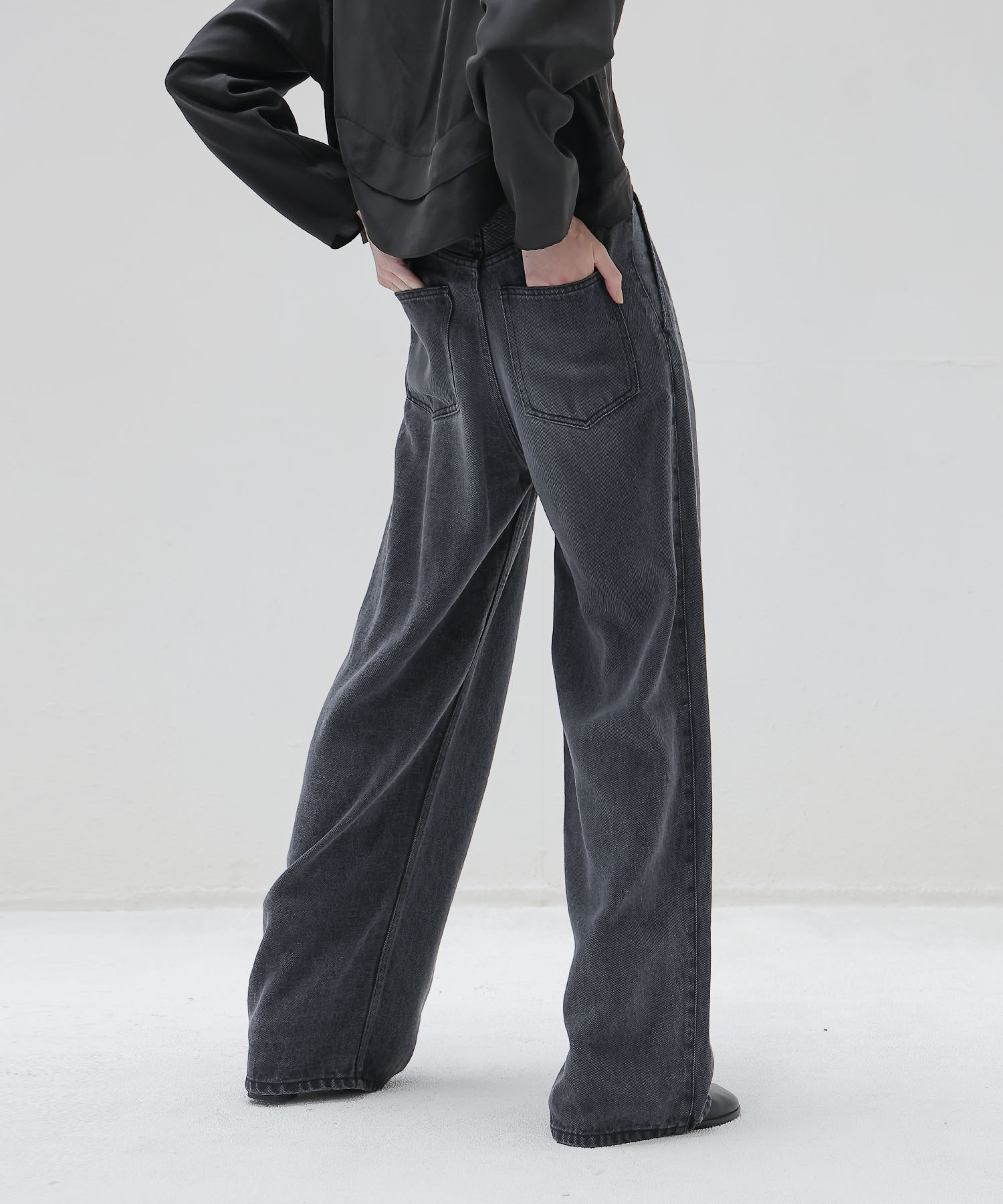 lyocell black denim tuck wide pants