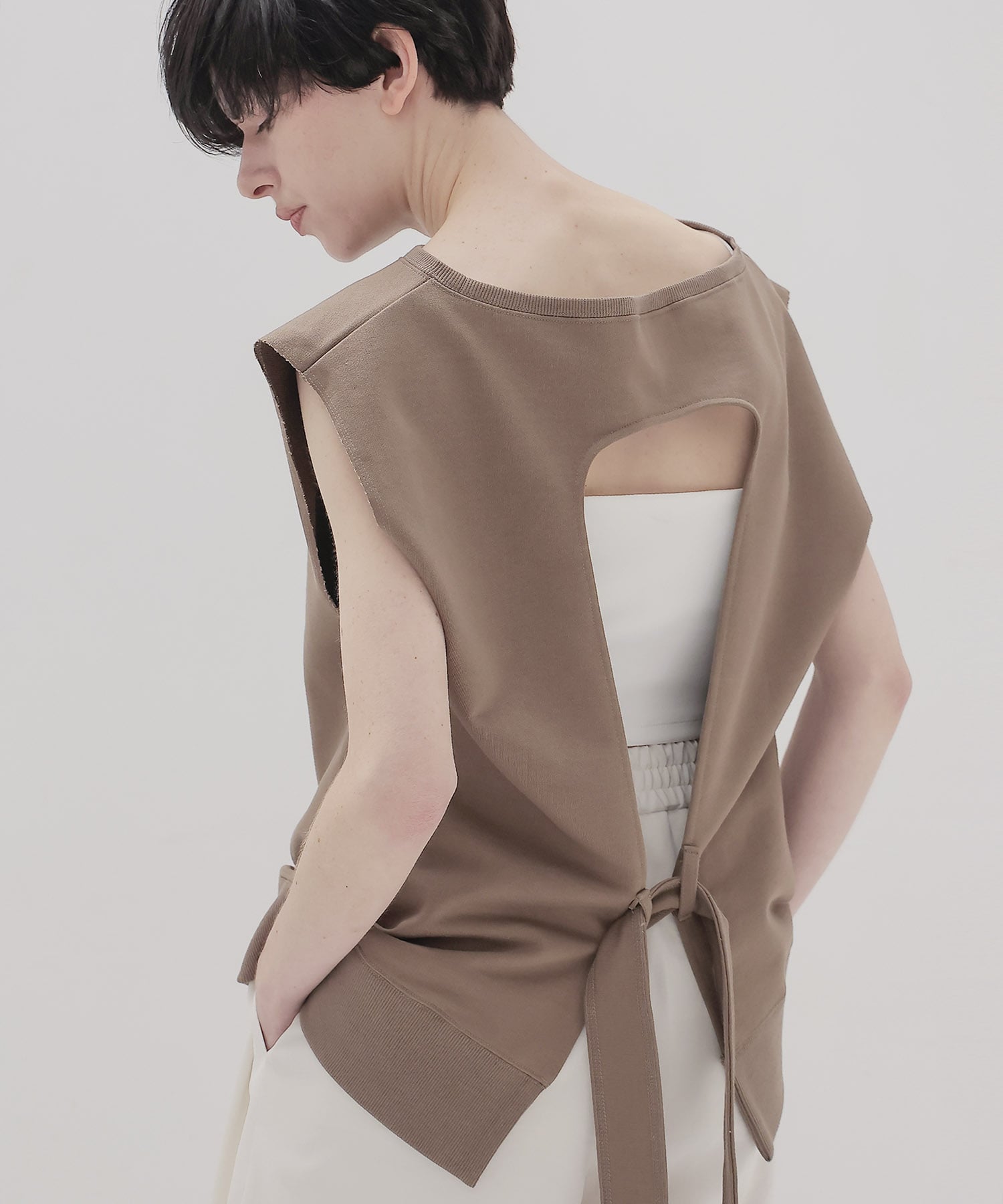 back cut out pull