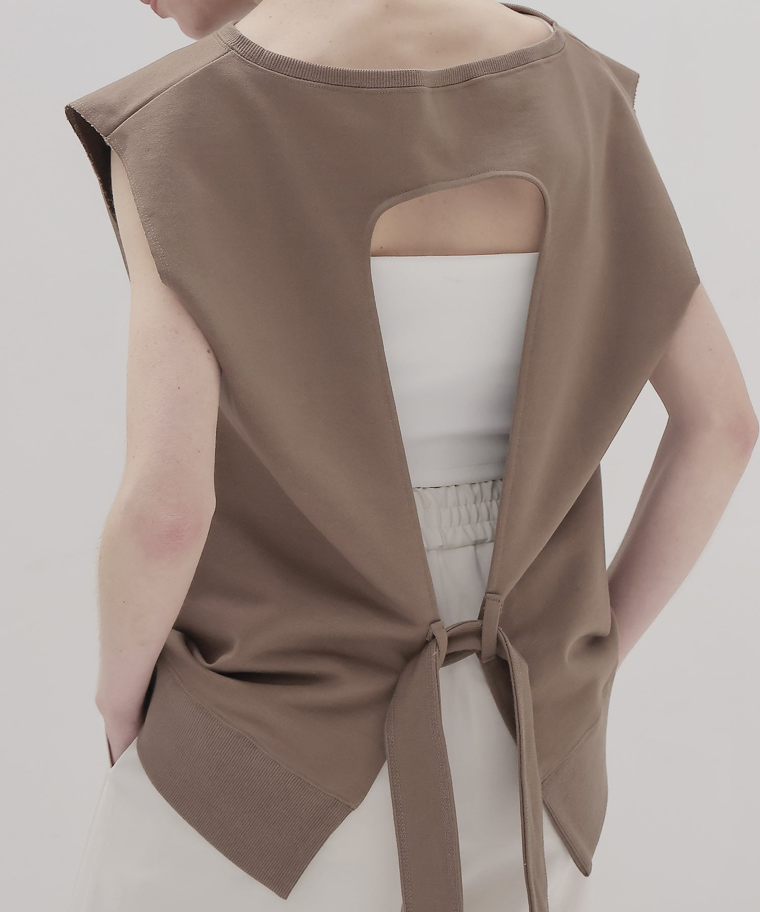 back cut out pull