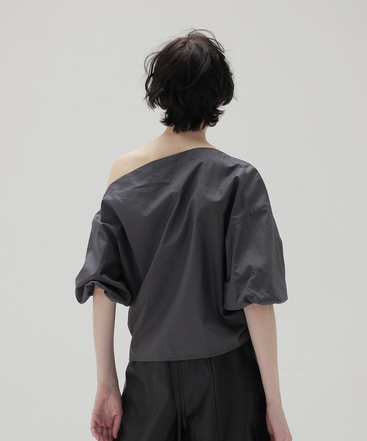 asymmetric off-shoulder puff blouse