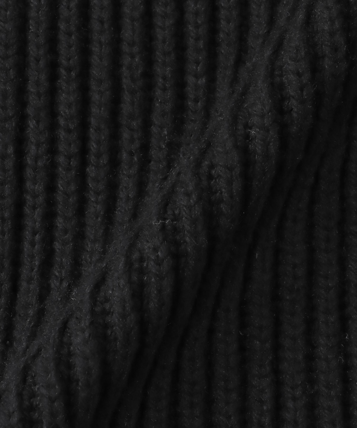 C/W cross slit zip pullover